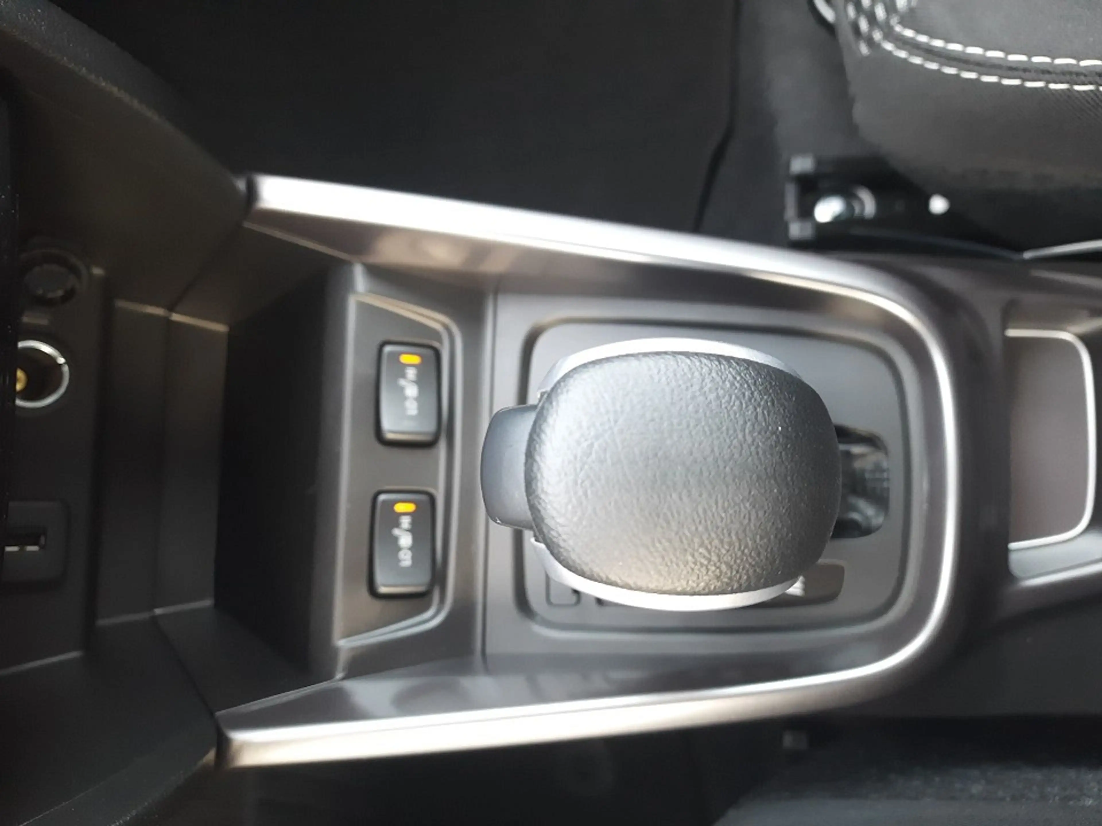 Suzuki Vitara 1.4 COMFORT 6AT MILD-HYBRID BOOSTERJET — photo 16