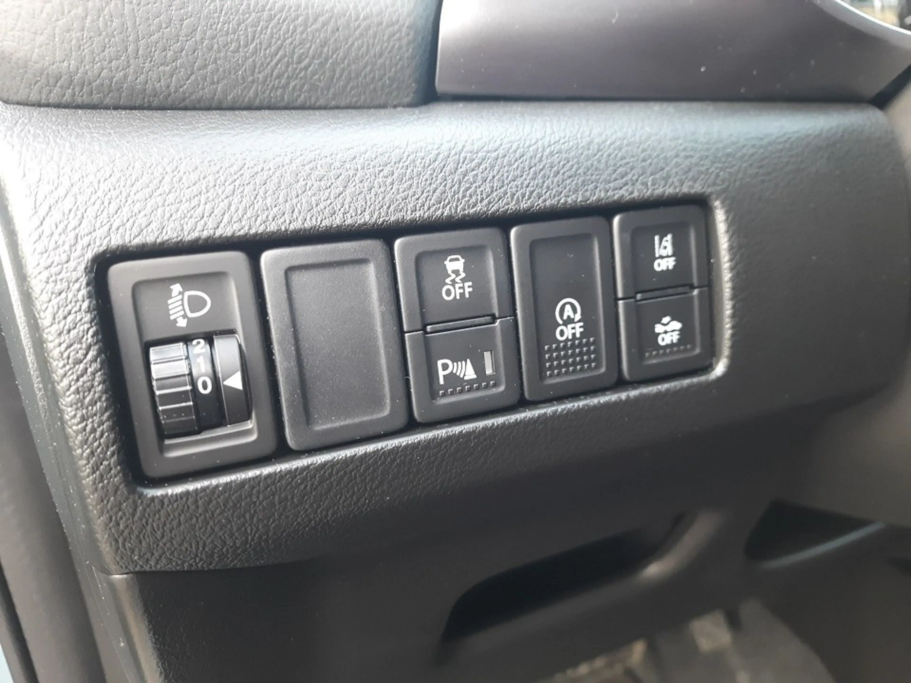 Suzuki Vitara 1.4 COMFORT 6AT MILD-HYBRID BOOSTERJET — photo 14