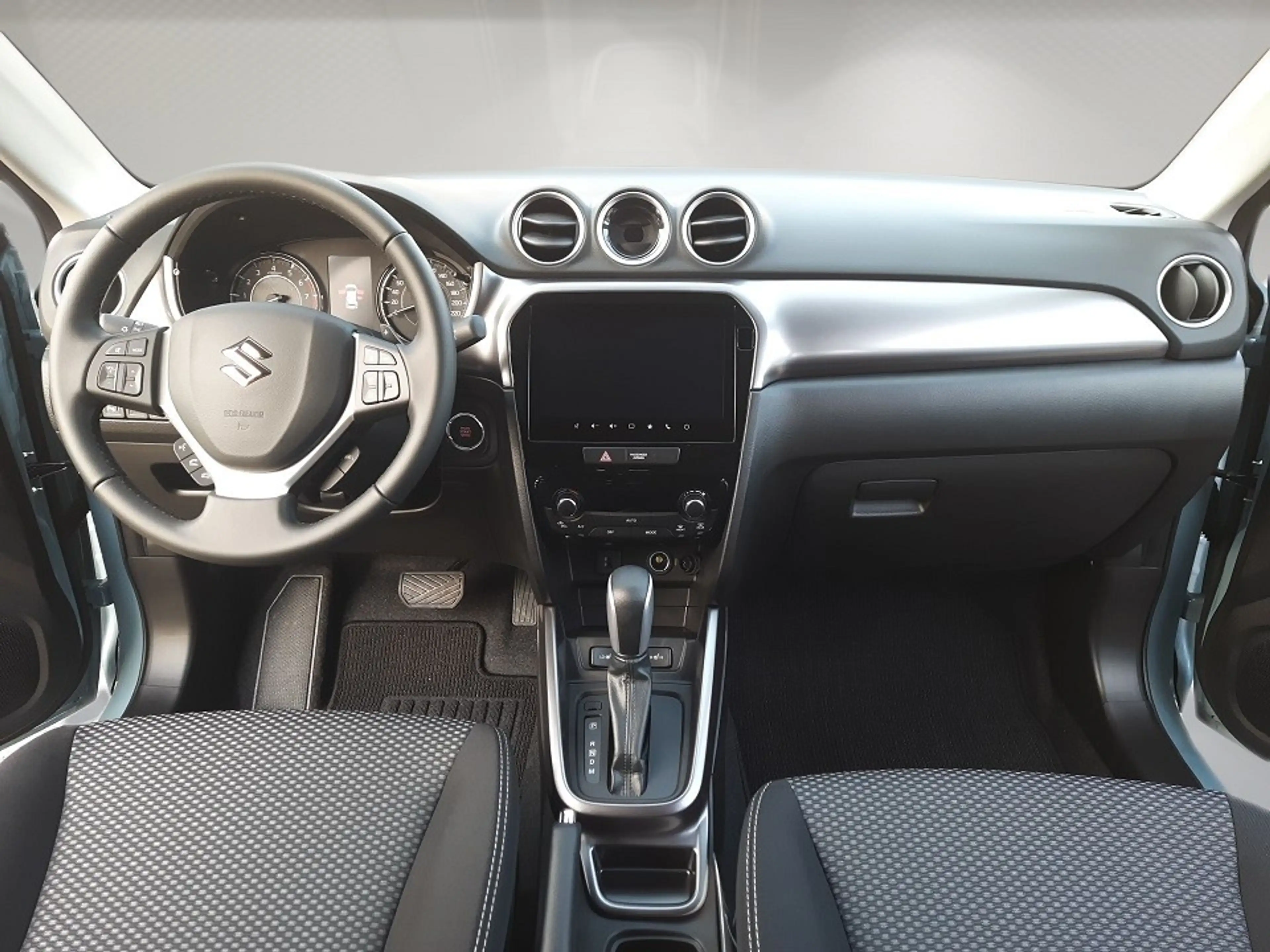 Suzuki Vitara 1.4 COMFORT 6AT MILD-HYBRID BOOSTERJET — photo 10