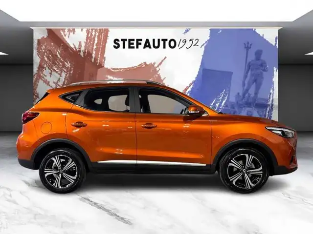MG ZS view 3