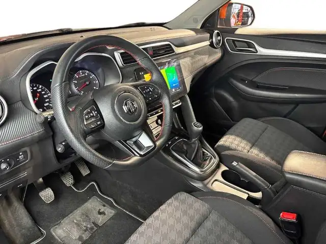 MG ZS view 11