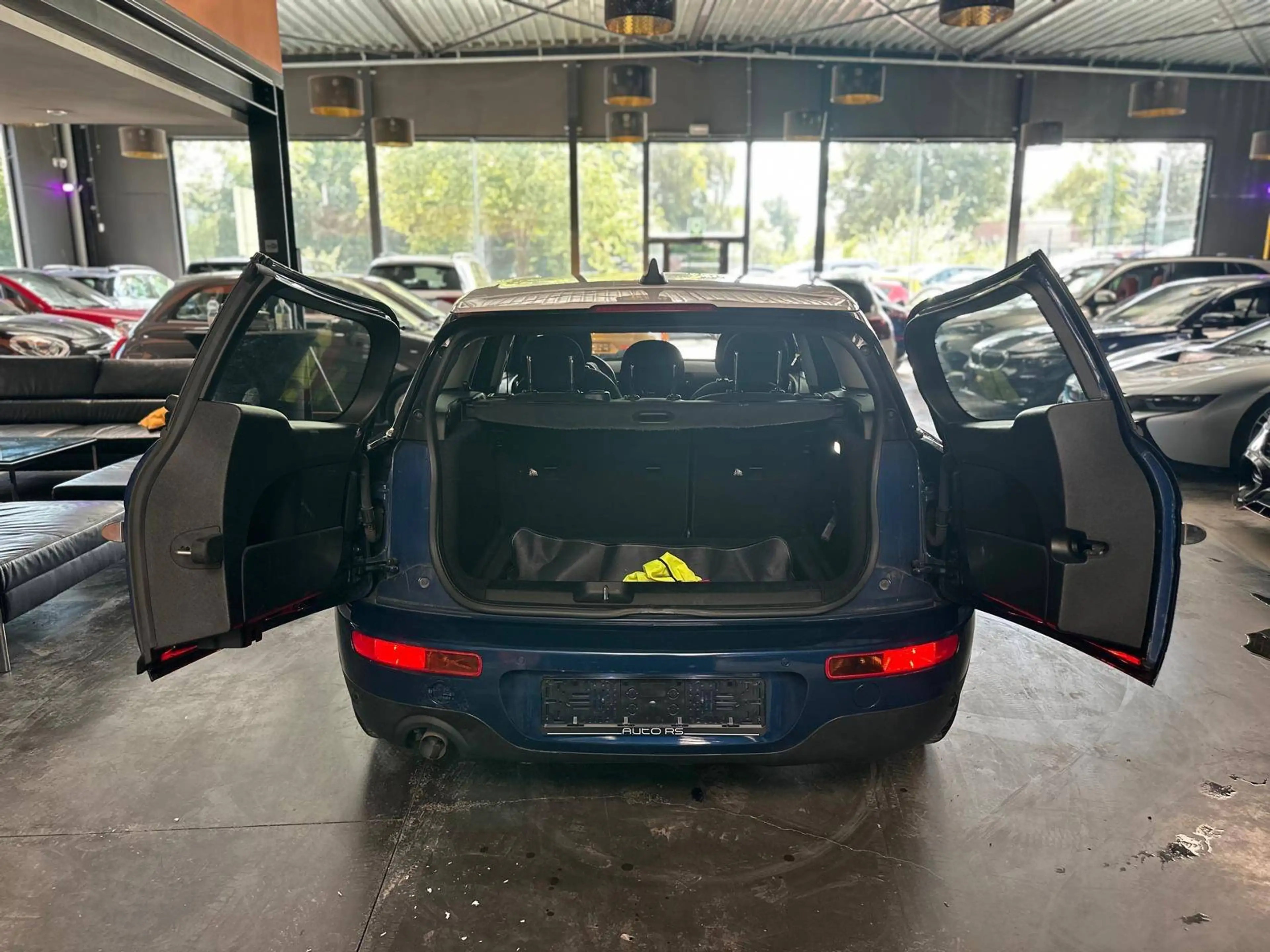 MINI One D Clubman 1.5(d) - A/C - MEDIA/TEL - LIM/REG - USB - VITRES ELECT — photo 6