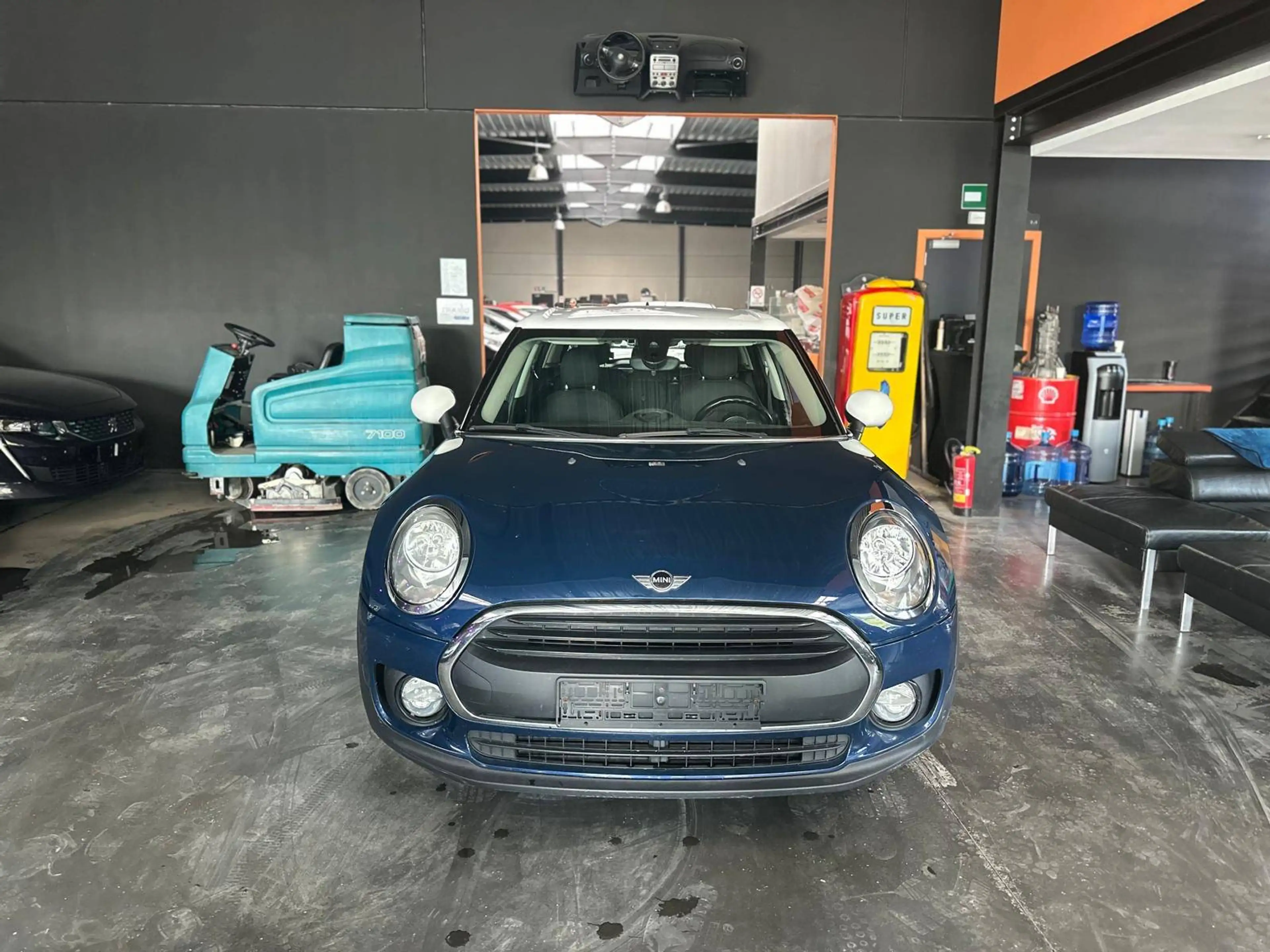 MINI One D Clubman 1.5(d) - A/C - MEDIA/TEL - LIM/REG - USB - VITRES ELECT — photo 2