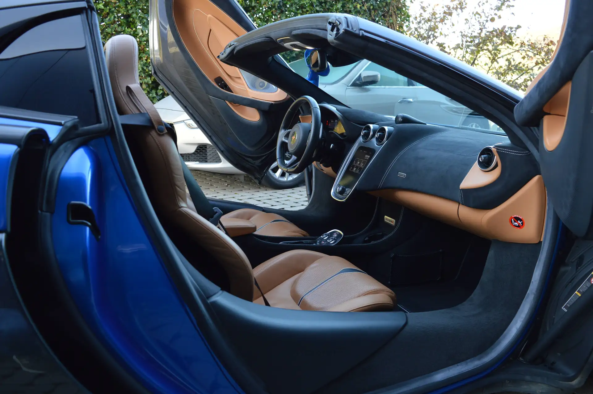 맥라렌 570S 570 Sport Coupe 2018 파랑 사진 7