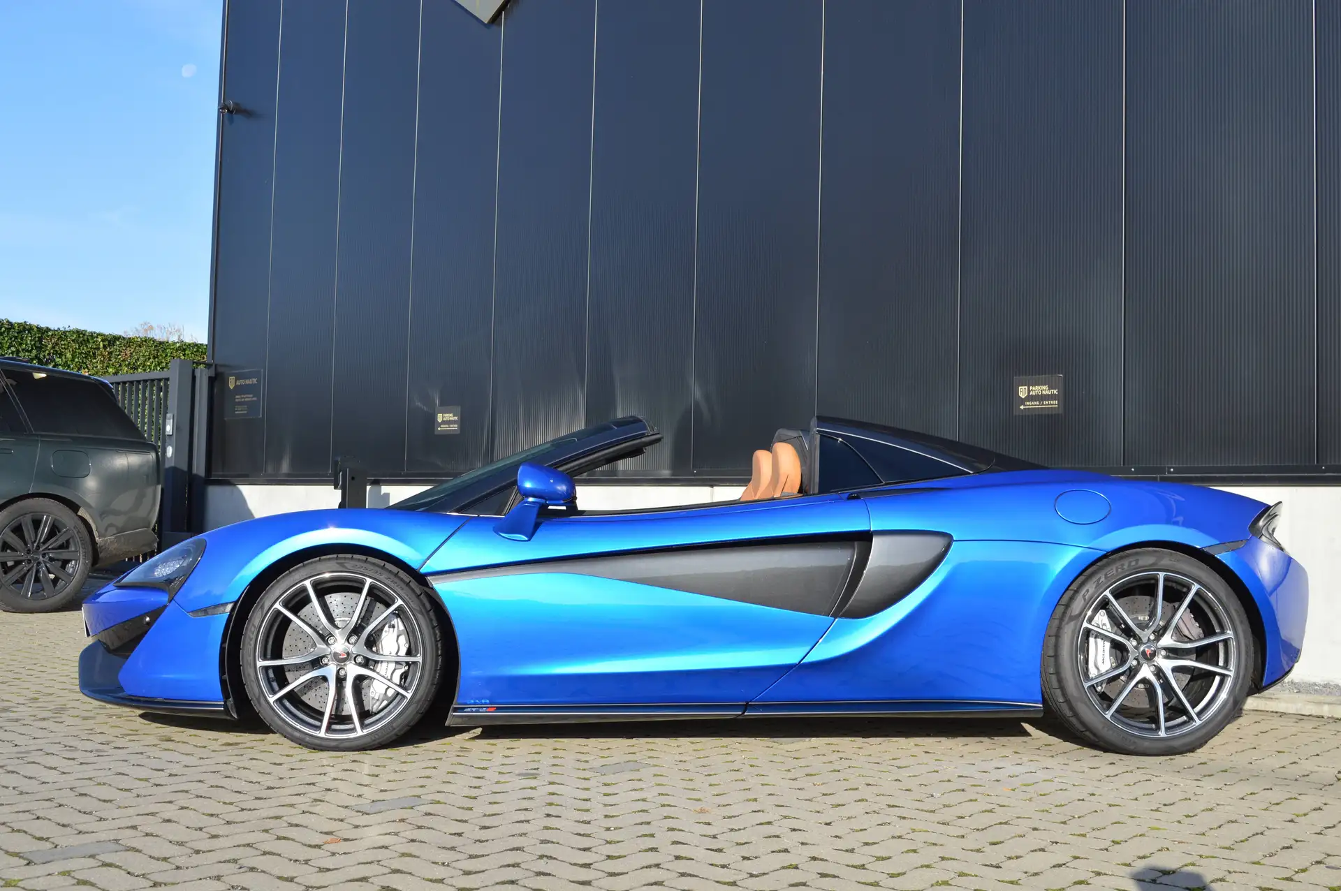 맥라렌 570S 570 Sport Coupe 2018 파랑 사진 3