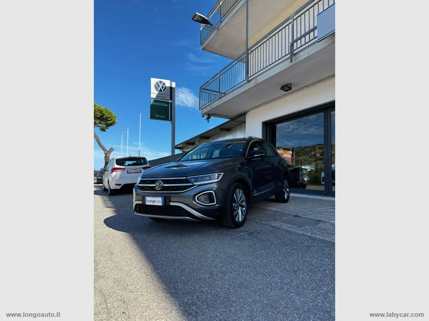 Volkswagen T-Roc 2.0 TDI SCR Style ADATTA A NEOPATENTATI Gris - 1