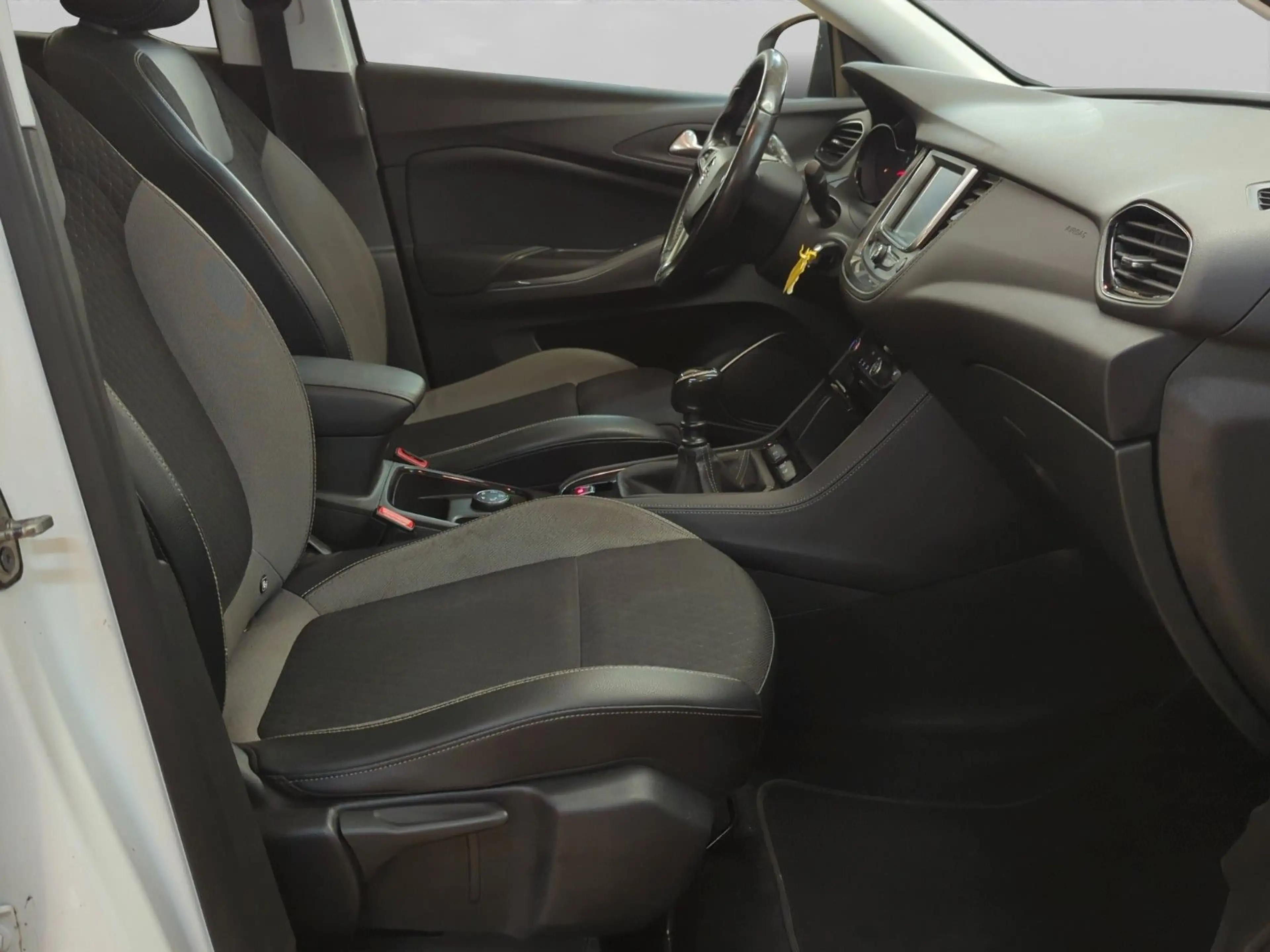 Opel Grandland X 1.2T Business Ed. 1.HAND*PANO*KAMERA — photo 13