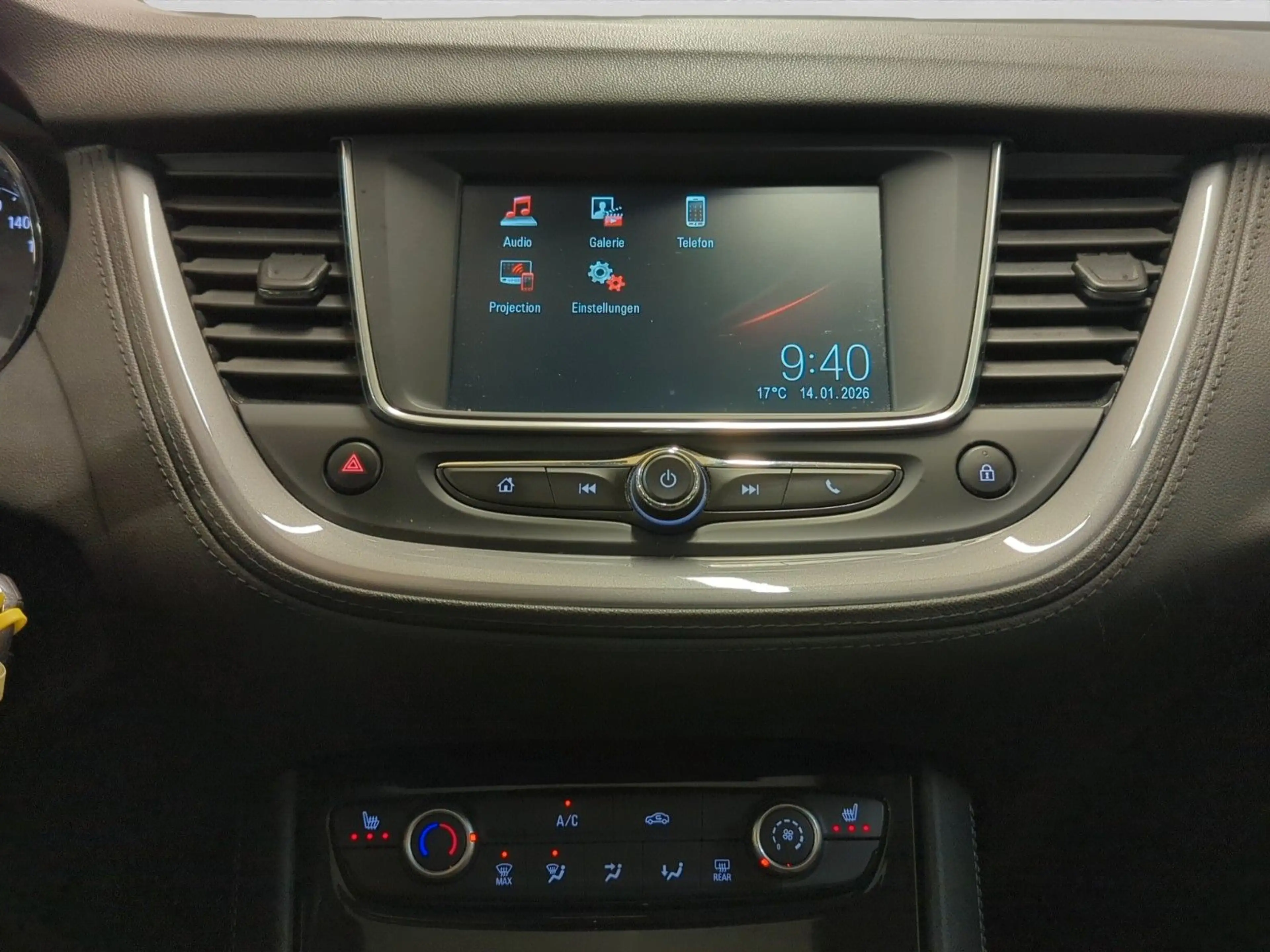 Opel Grandland X 1.2T Business Ed. 1.HAND*PANO*KAMERA — photo 12