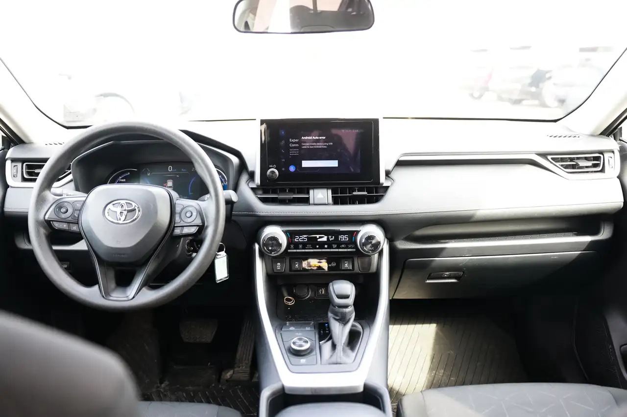 Toyota RAV 4 снимка Toyota RAV 4