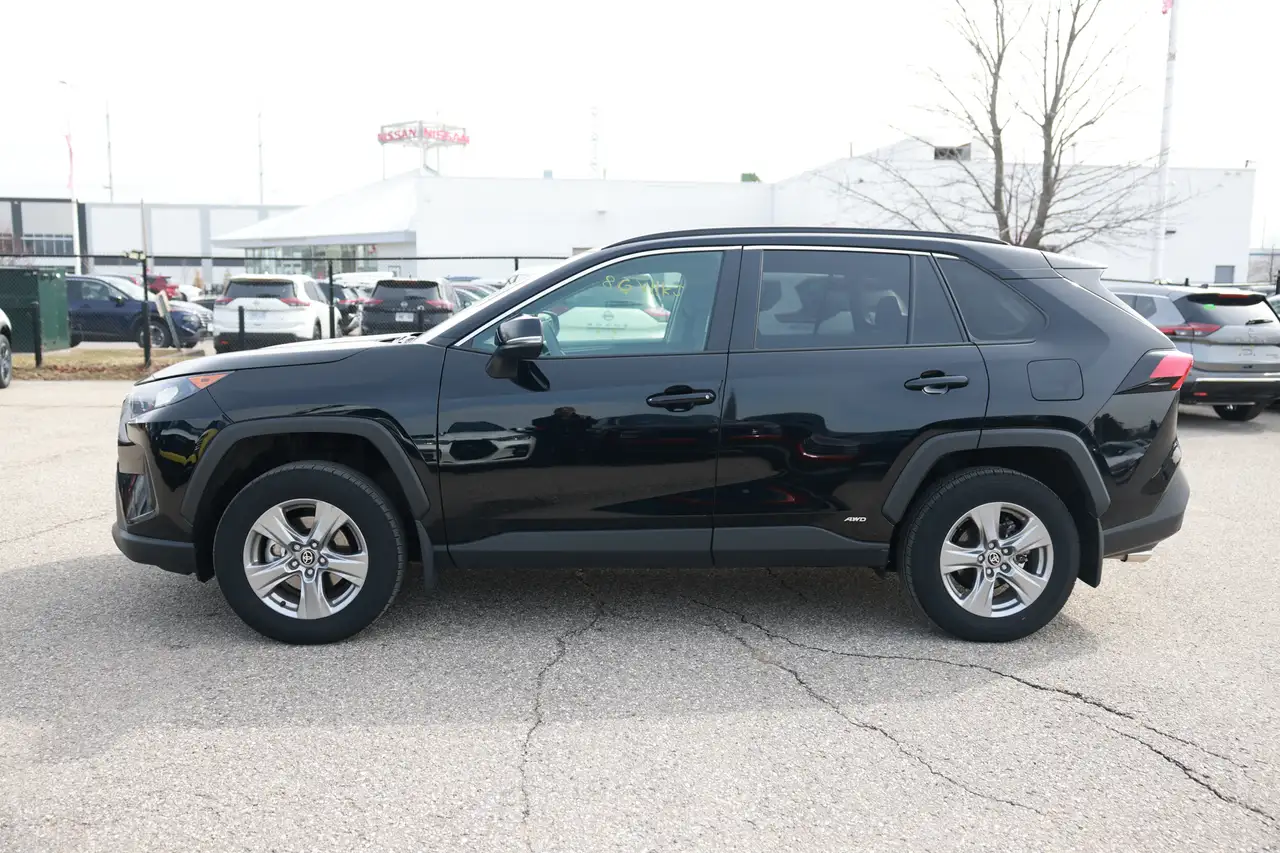 Toyota RAV 4 снимка Toyota RAV 4