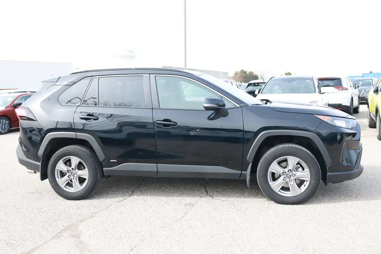 Toyota RAV 4 снимка Toyota RAV 4