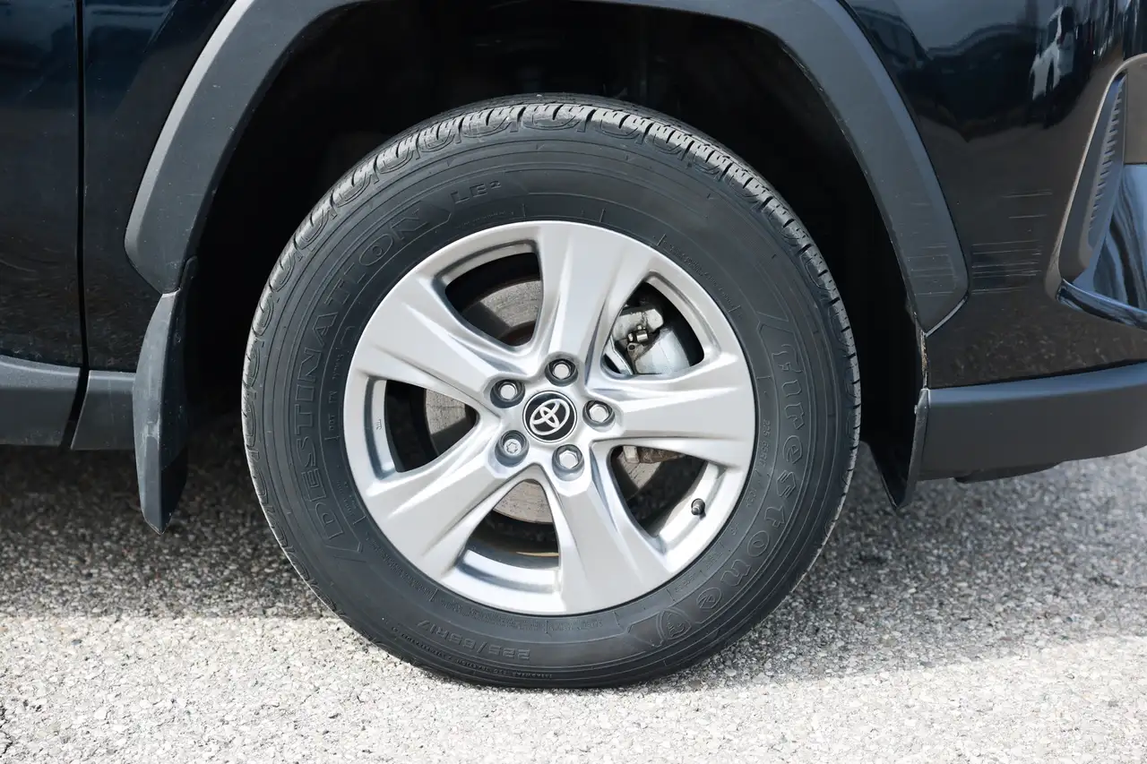 Toyota RAV 4 снимка Toyota RAV 4