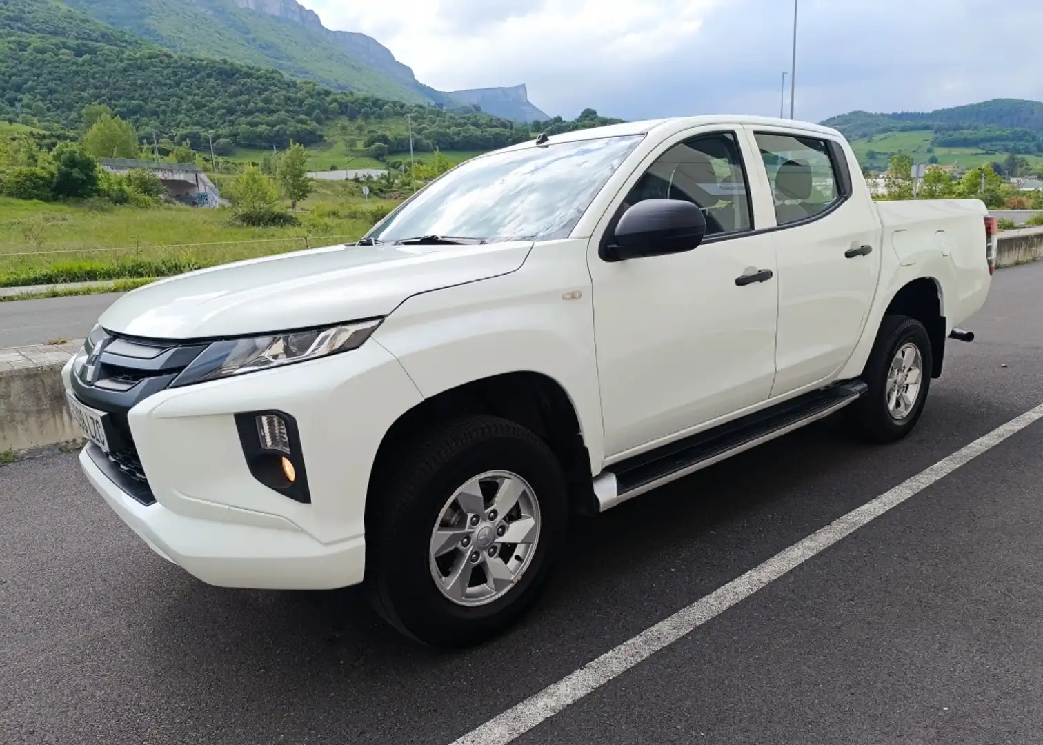 Mitsubishi L200 2.2DI-D Doble Cabina M-PRO Blanc - 1