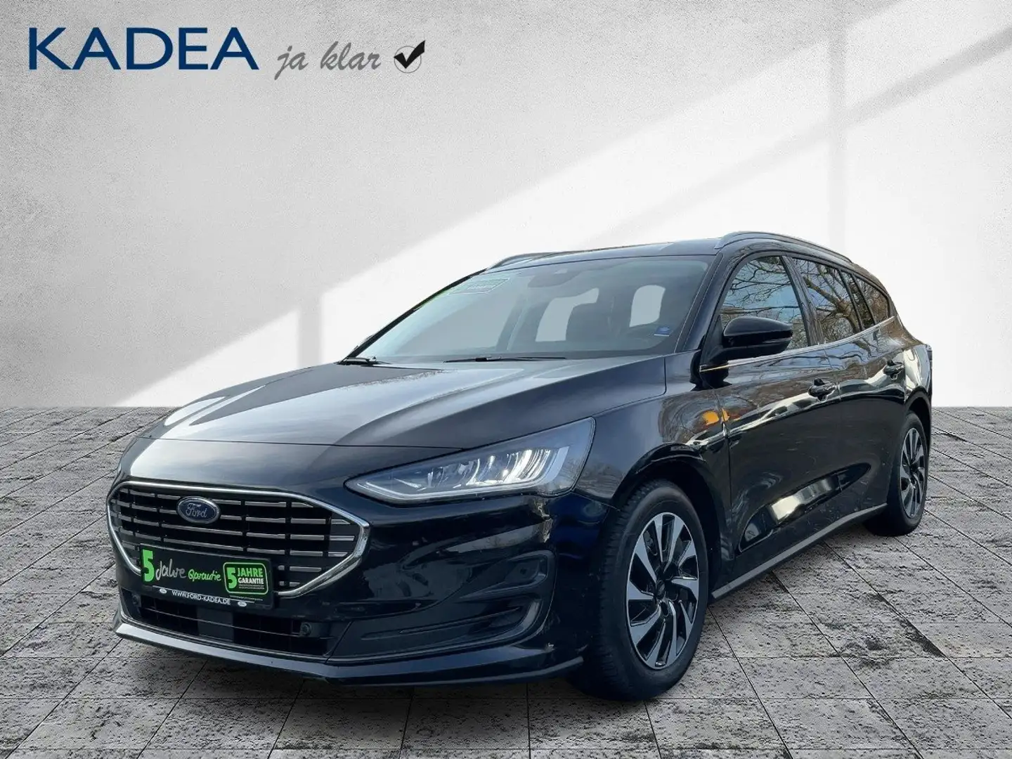 Ford Focus Turnier 1.5 EcoBlue Titanium Edition ACC Schwarz - 2