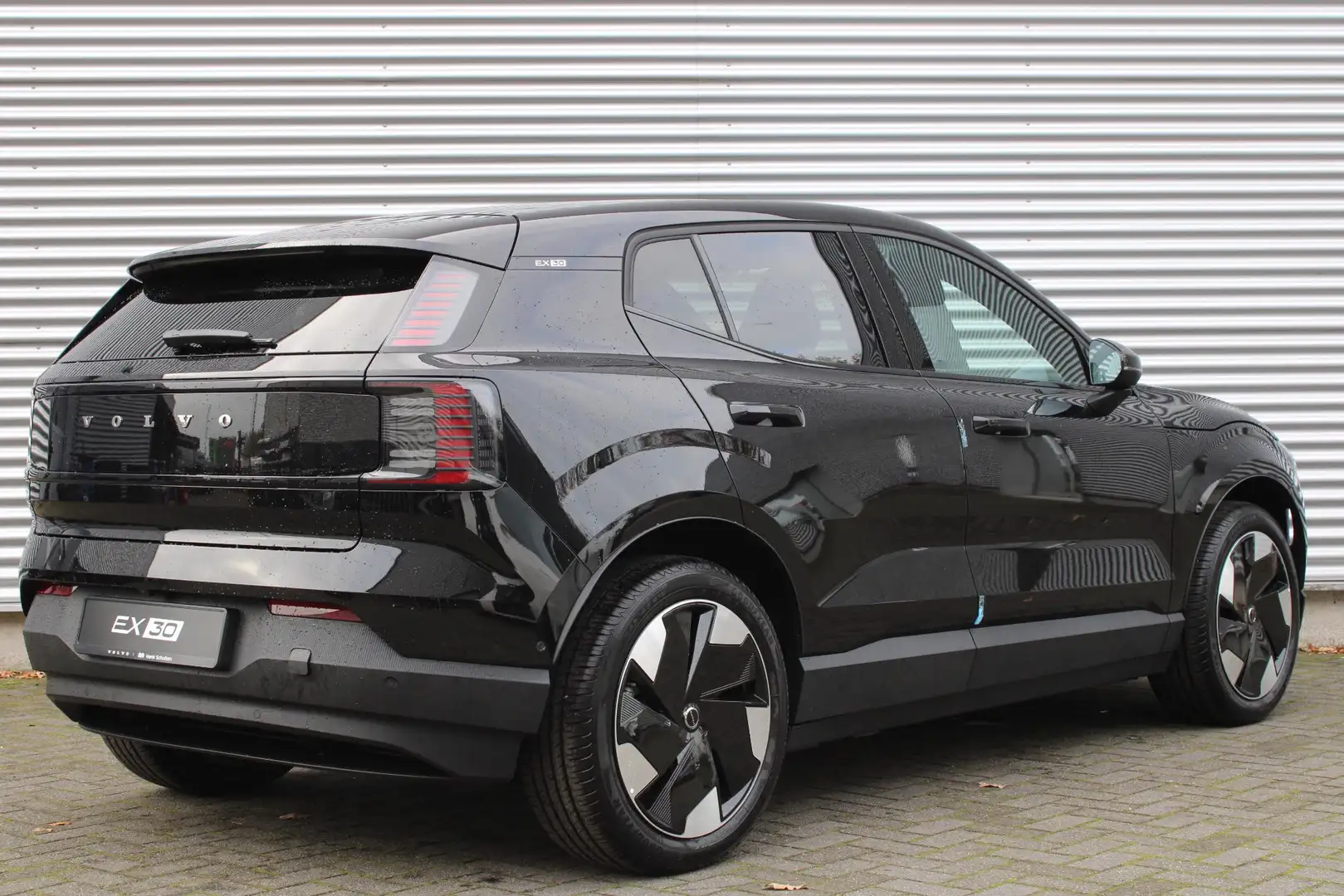 Volvo EX30 Single Motor Extended Range Ultra 69 kWh| Glazen P Noir - 2