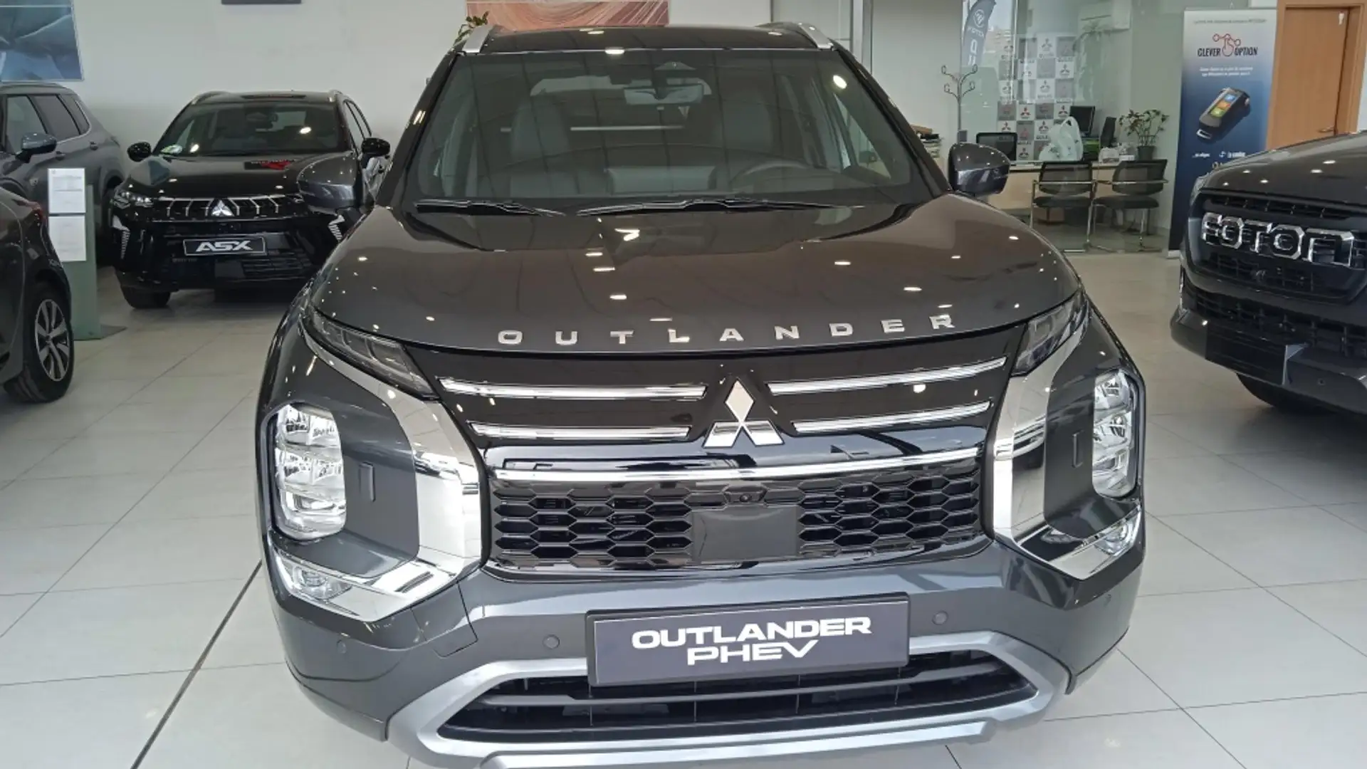 Mitsubishi Outlander PHEV Kaiteki+ 4WD Gris - 2