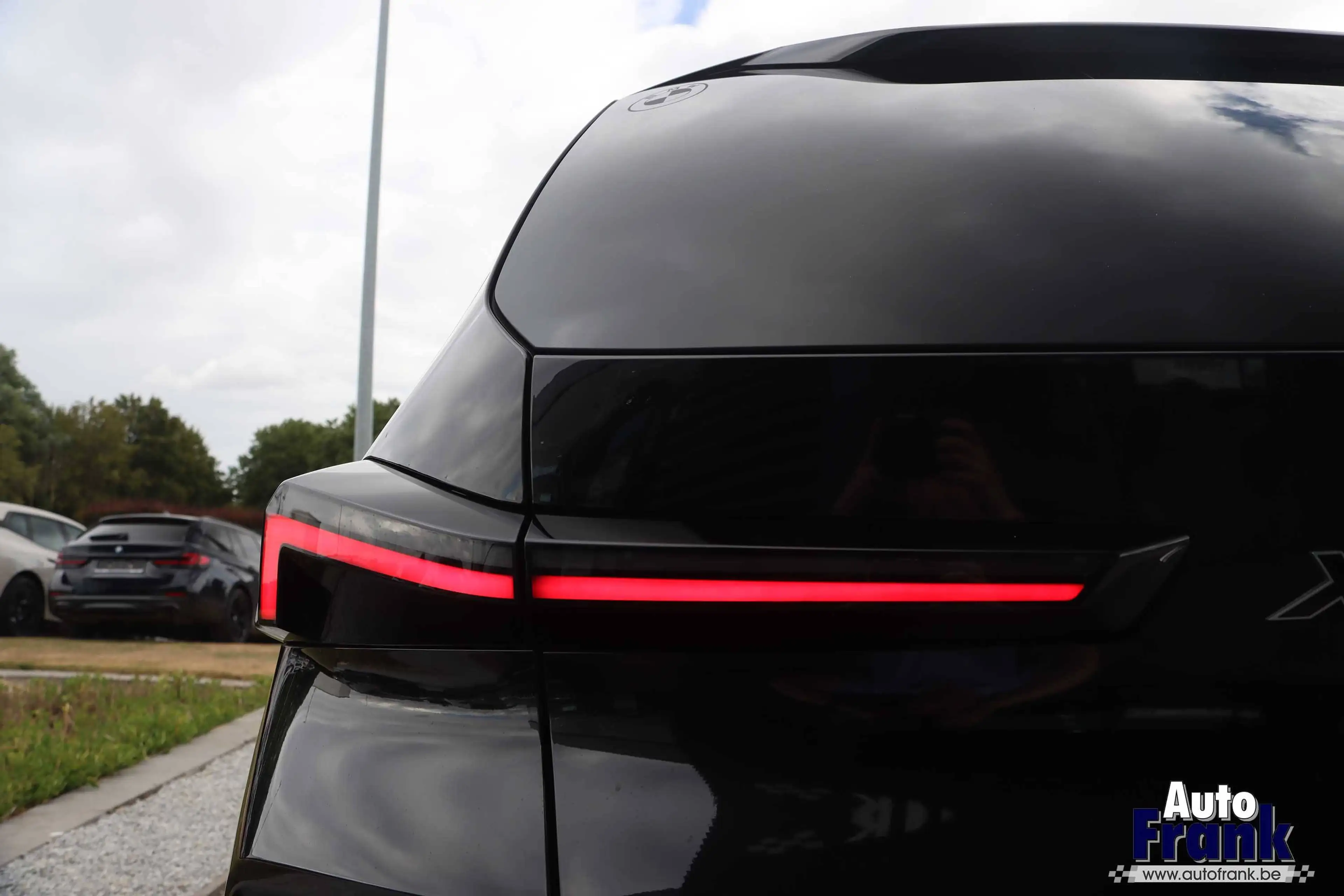 BMW XM 50E / M-SPORT-PRO / DRIV PRO / 360CAM / HUD / SFT-CLS / 22" — photo 15