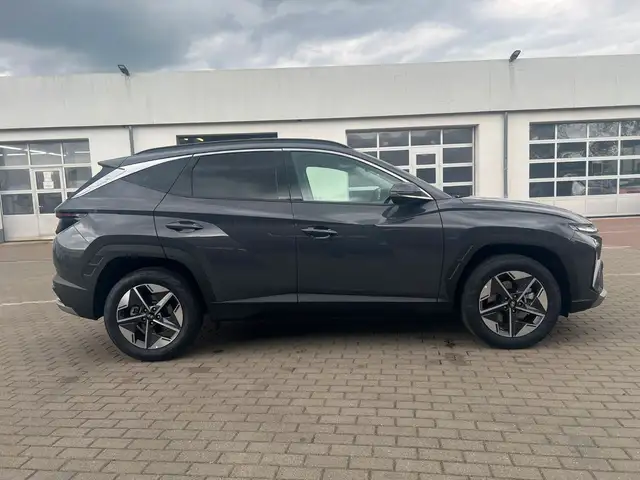 Hyundai Tucson view 9