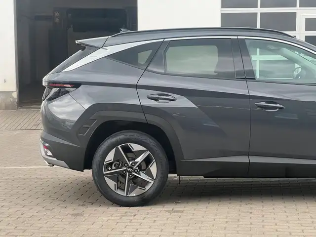 Hyundai Tucson view 7