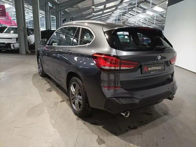 BMW X1 view 4