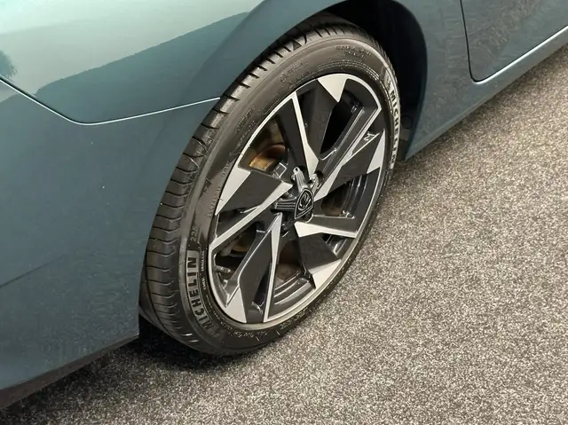 Peugeot 308 SW view 12