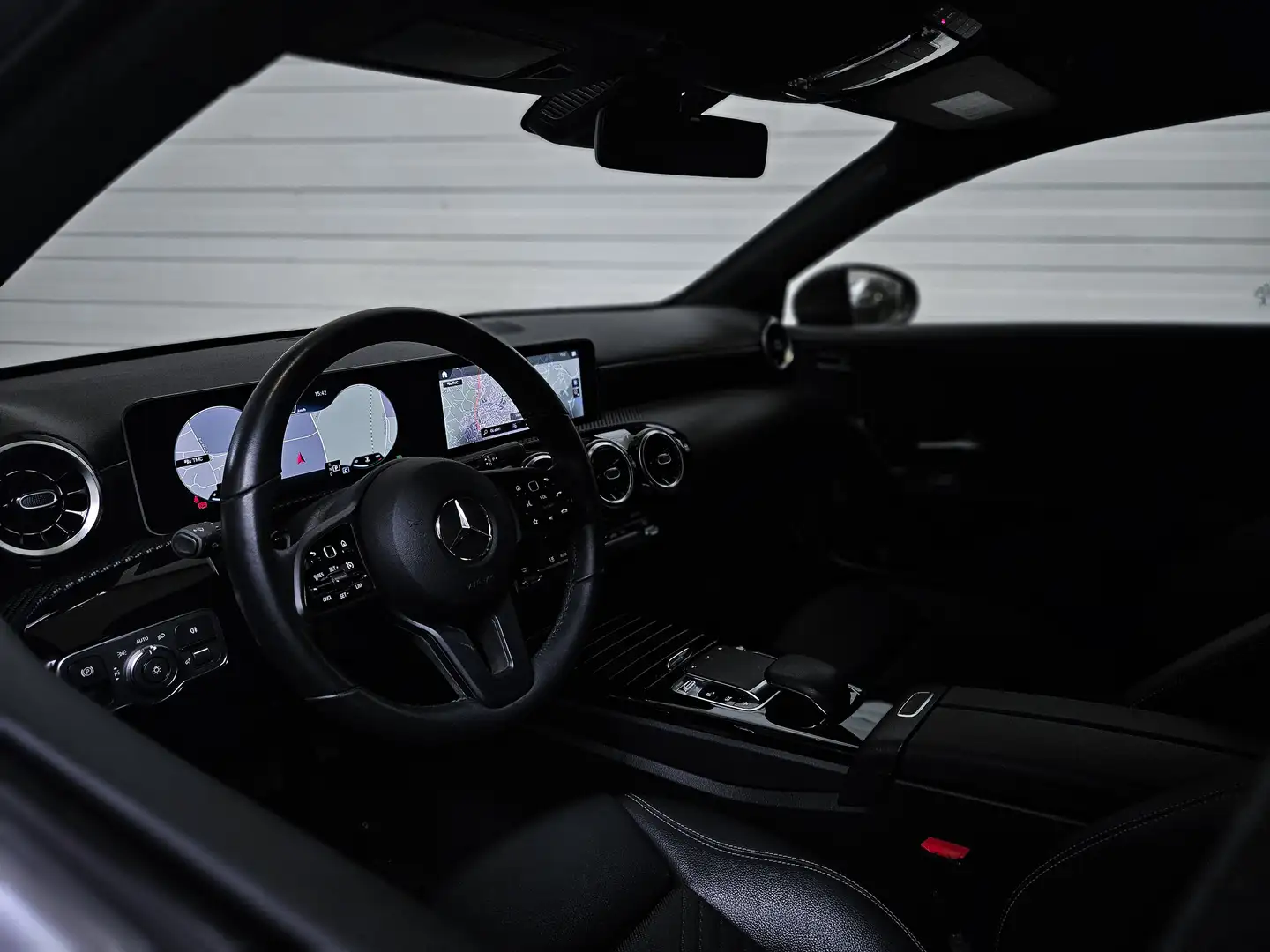 Mercedes-Benz A 180 ✖️ AUTO | AMG 19 | FULL BLACK | TVA ✔️ Noir - 2