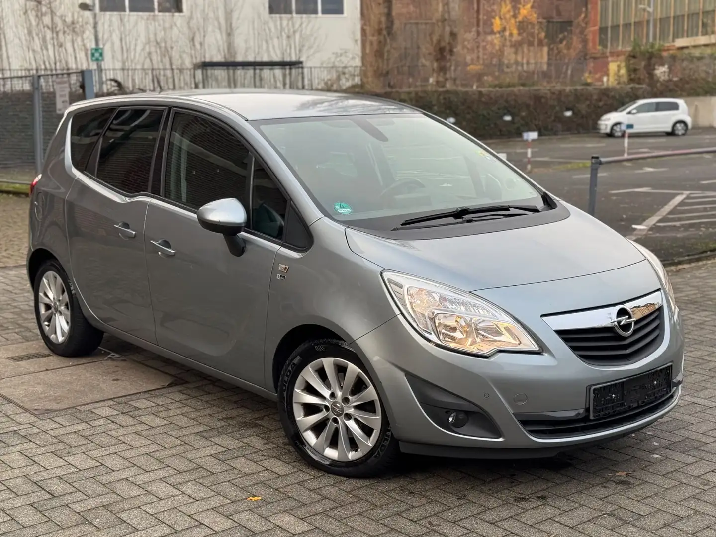 Opel Meriva B 150 Jahre Opel Silber - 2