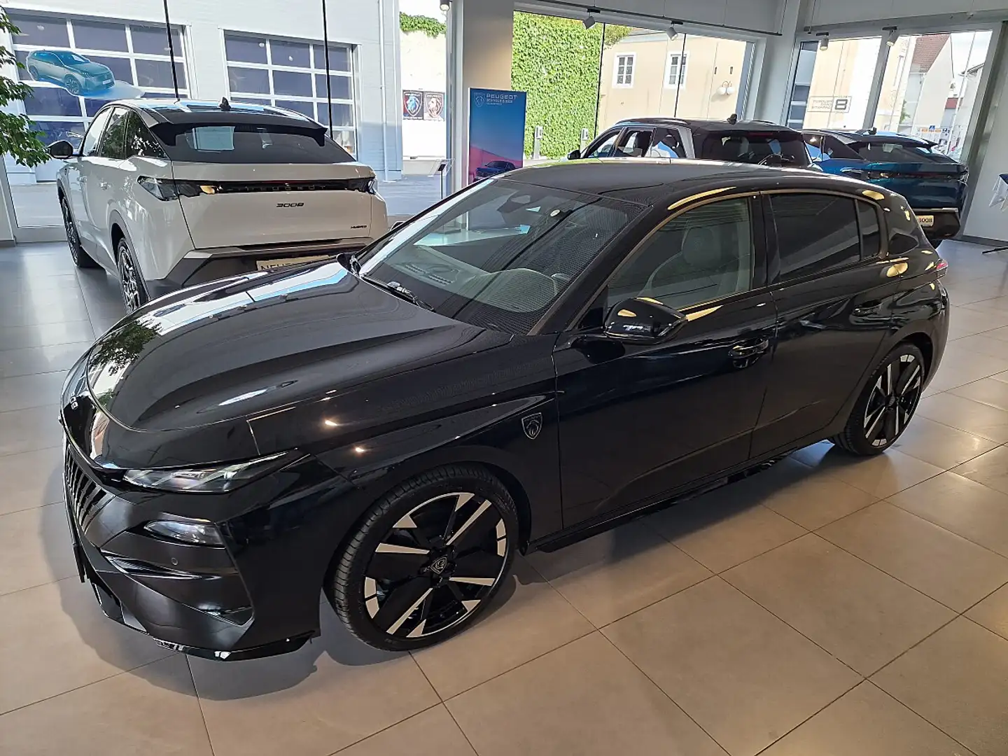 Peugeot 308 Hybrid 145 e-DCS6 GT Exclusive "sofort verfügbar" Schwarz - 2