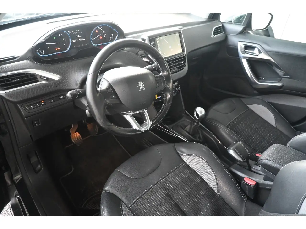Peugeot 2008 2008 — photo 9