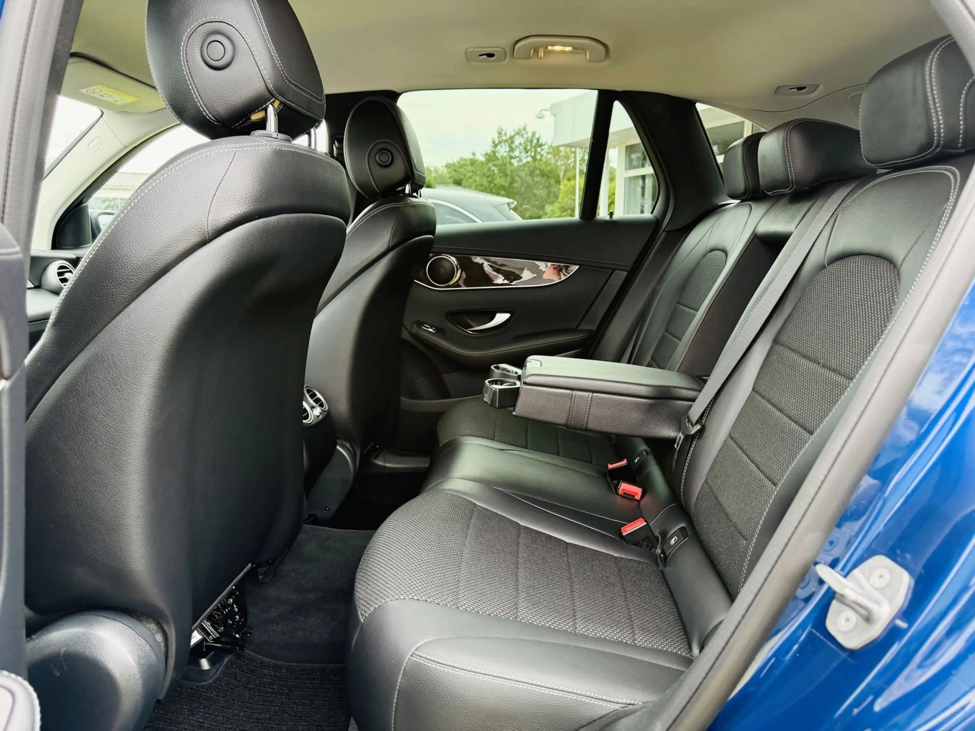 Mercedes-Benz GLC 220 d 4M OFFROAD EXCLUSIV, LED, RFK, Spur, Totw., SHZ — photo 10