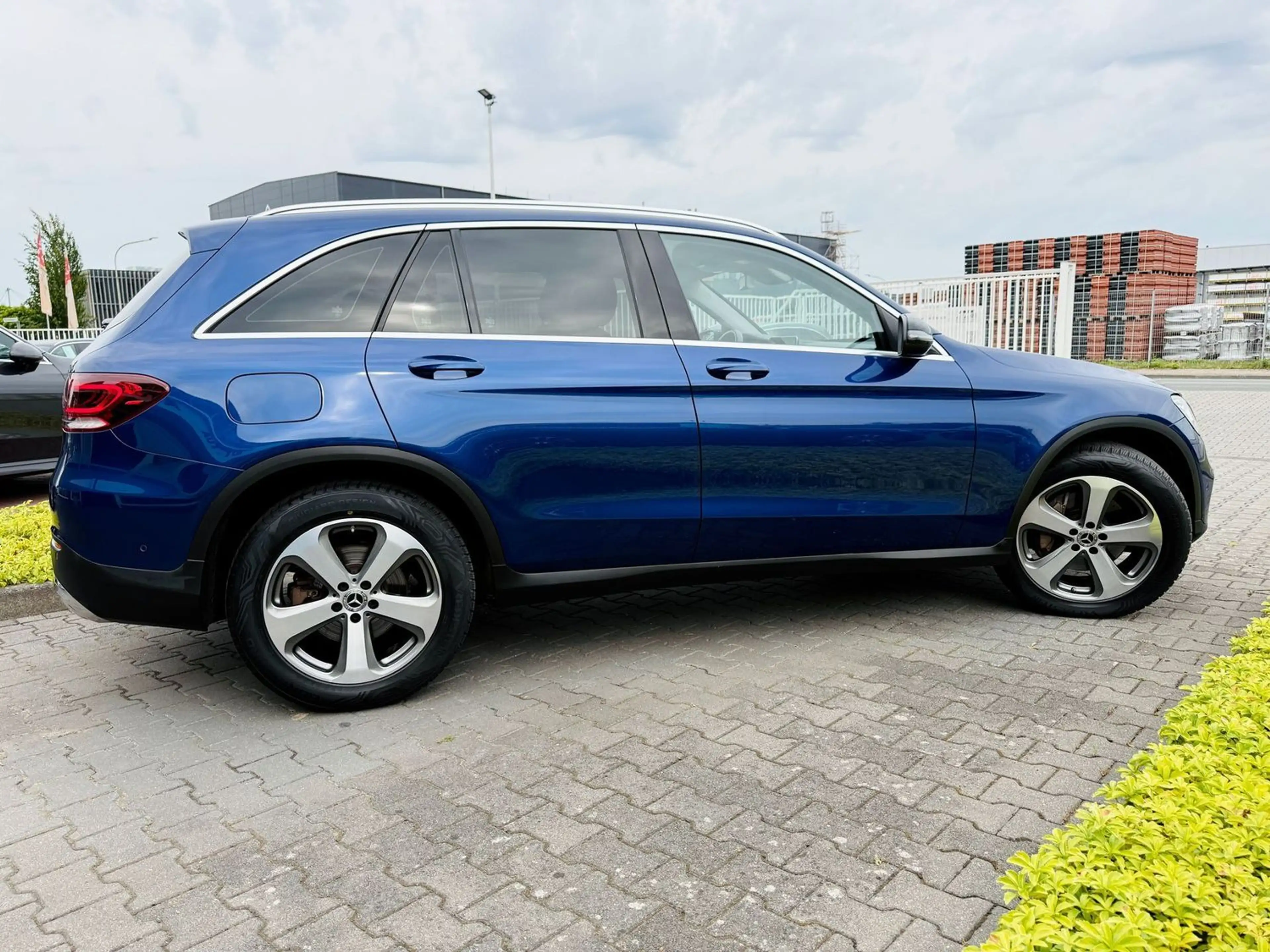 Mercedes-Benz GLC 220 d 4M OFFROAD EXCLUSIV, LED, RFK, Spur, Totw., SHZ — photo 6
