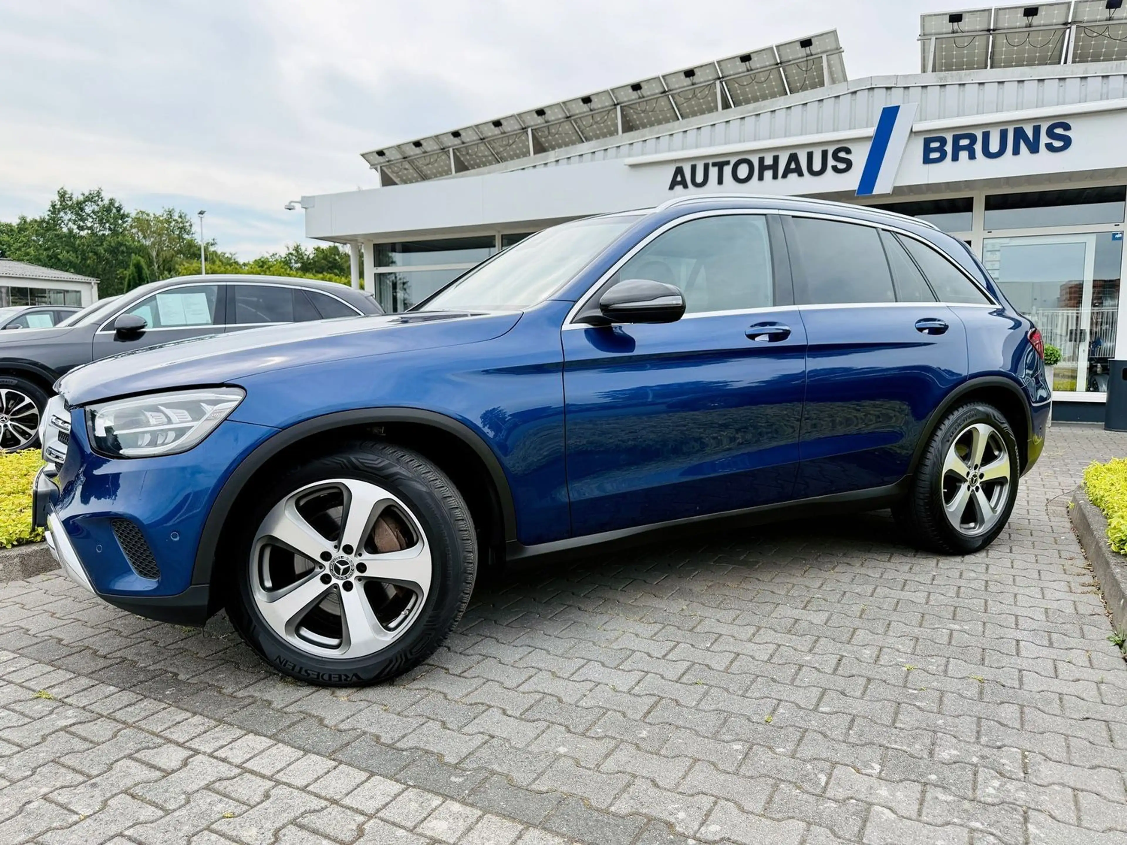 Mercedes-Benz GLC 220 d 4M OFFROAD EXCLUSIV, LED, RFK, Spur, Totw., SHZ — photo 2