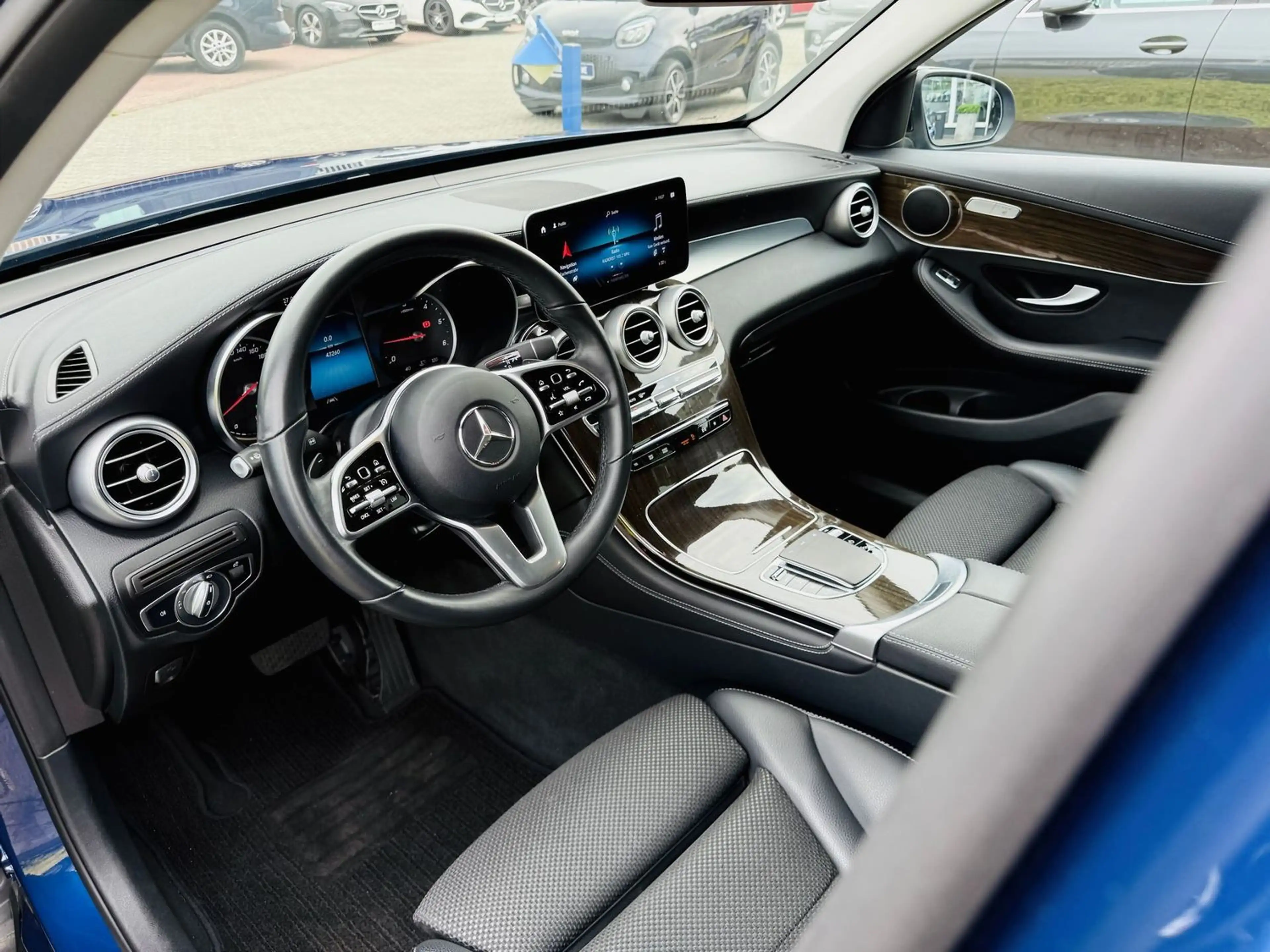 Mercedes-Benz GLC 220 d 4M OFFROAD EXCLUSIV, LED, RFK, Spur, Totw., SHZ — photo 8