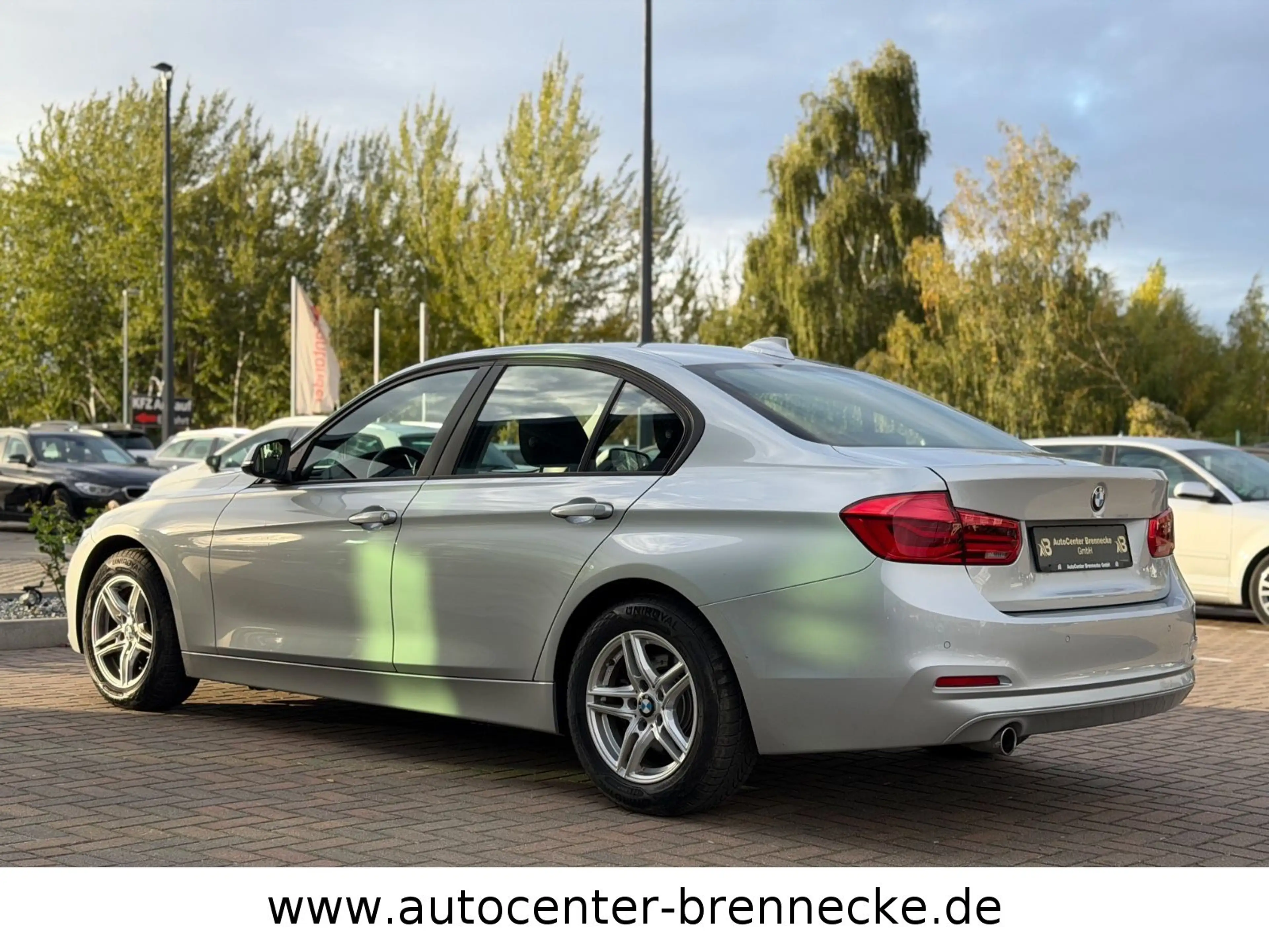 BMW 316 d Advantage*LED*Navi*8-fach bereift* — photo 7