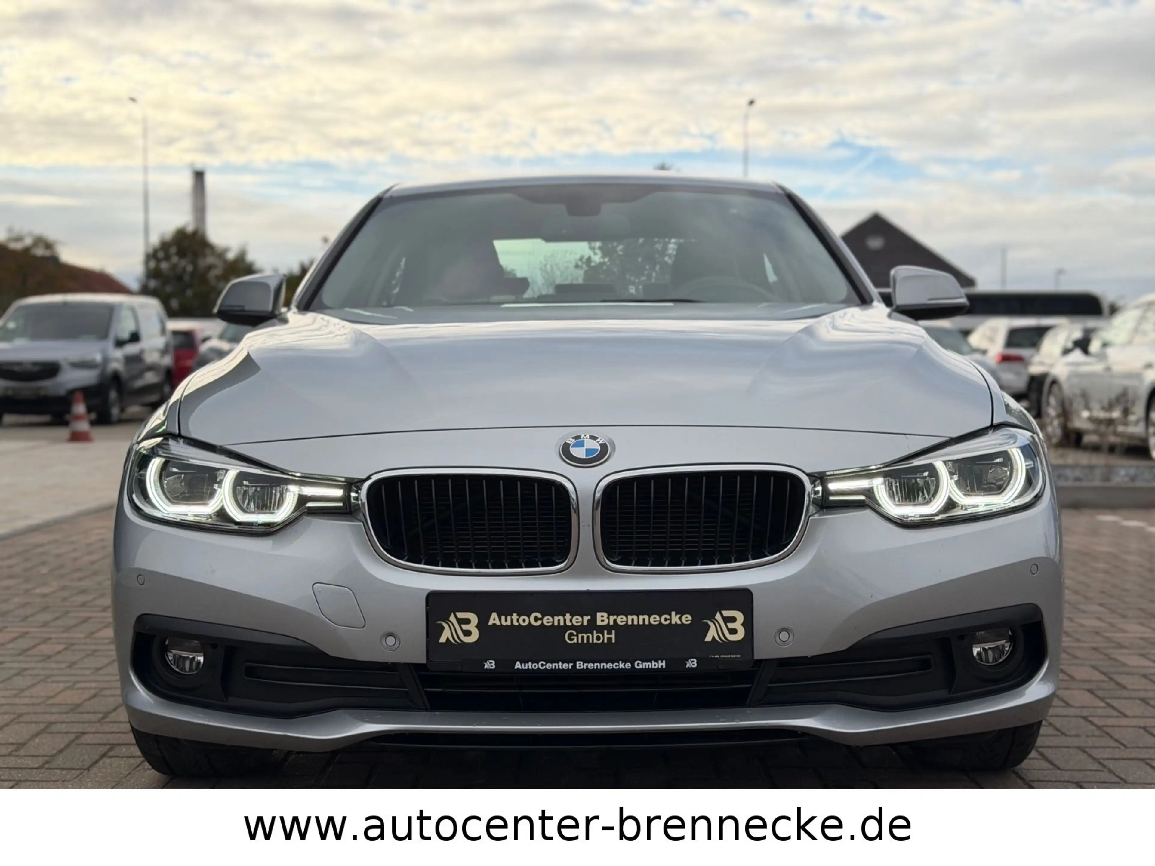 BMW 316 d Advantage*LED*Navi*8-fach bereift* — photo 3