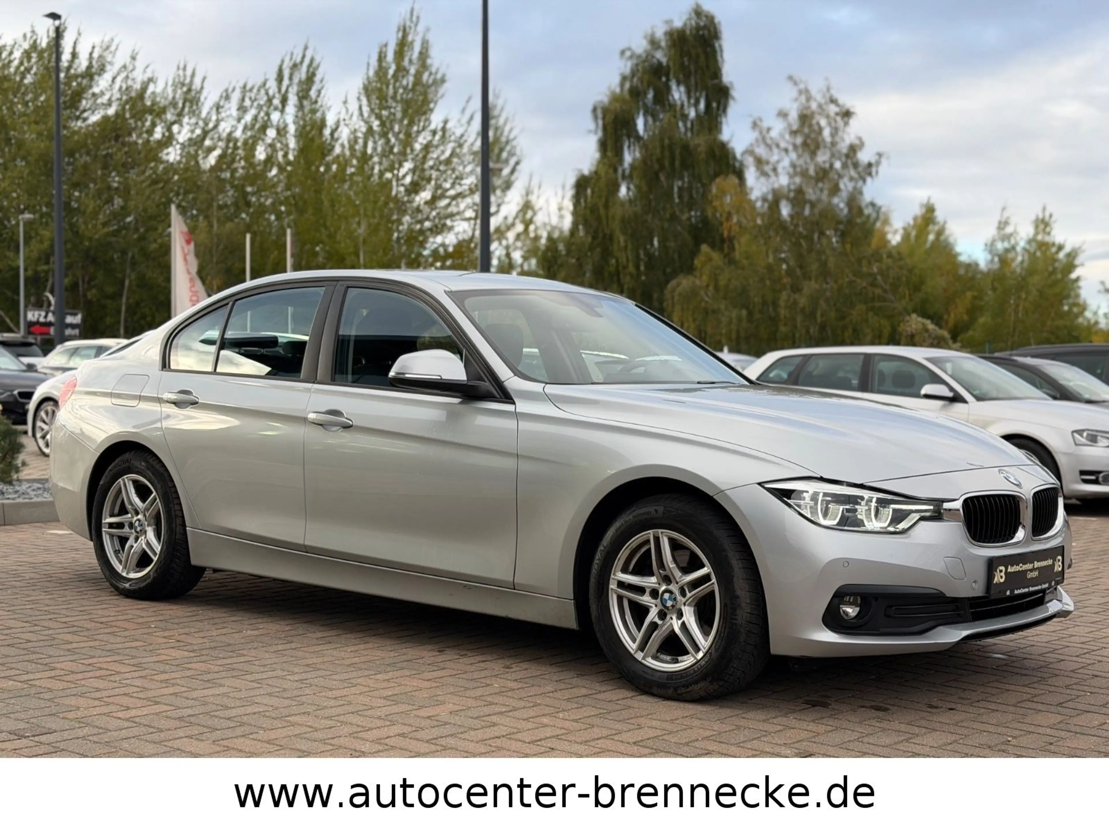 BMW 316 d Advantage*LED*Navi*8-fach bereift* — photo 4
