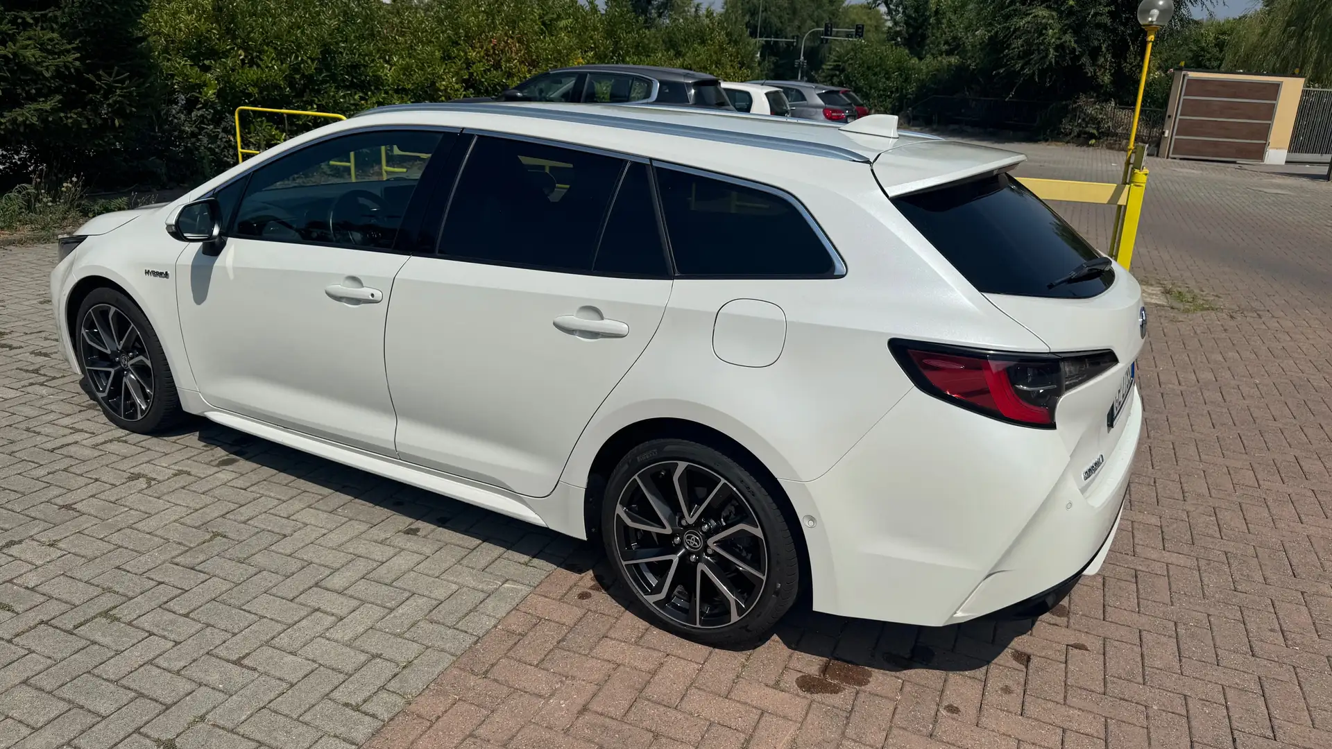 Toyota Corolla 2.0 h TS Hybrid SW LOUNGE IBRIDA Ha tutto! Blanco - 2