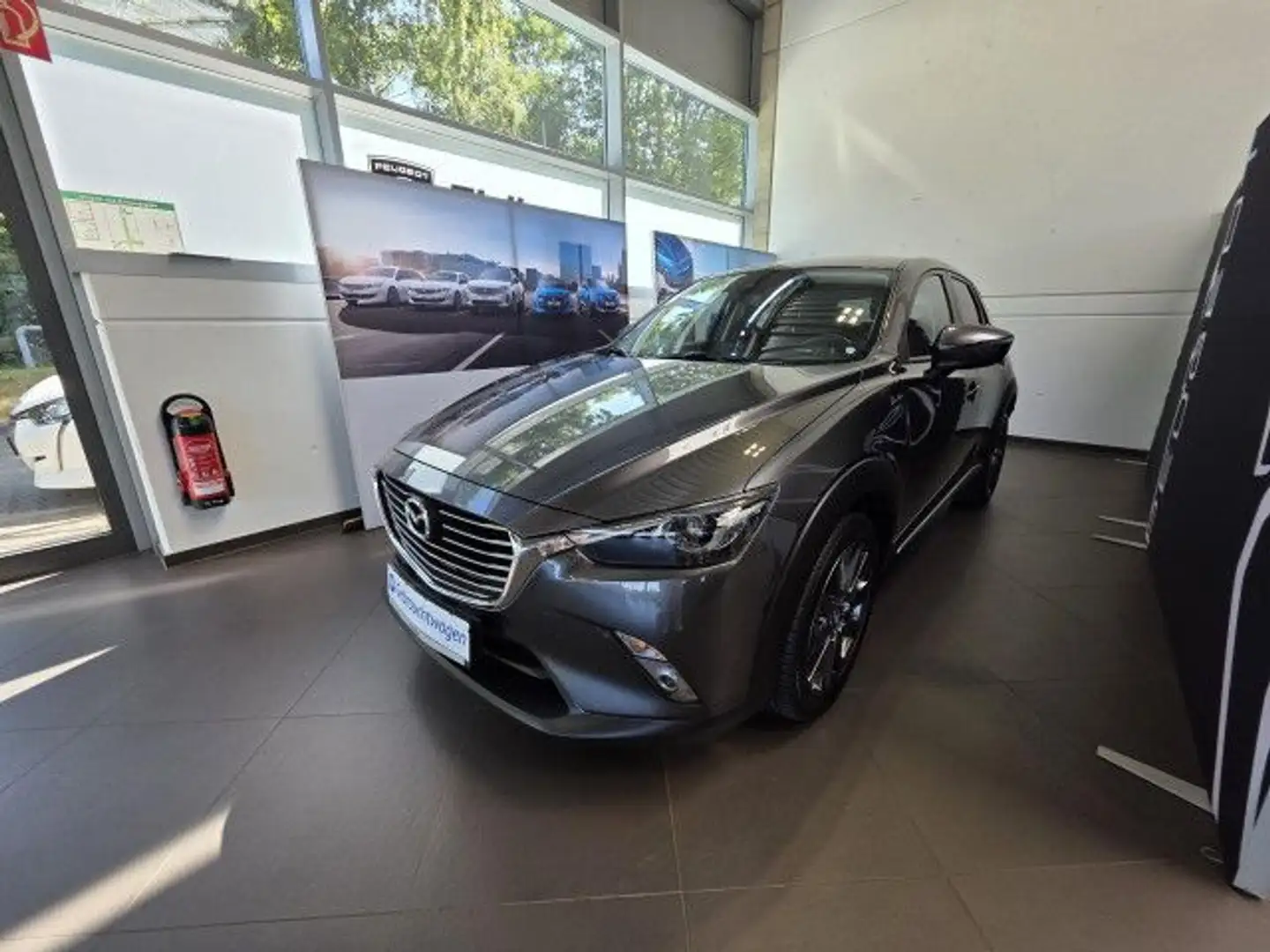 Mazda CX-3 Skyactiv 2.0 / HUD / R-Kamera / SHZ / Navi Grau - 1