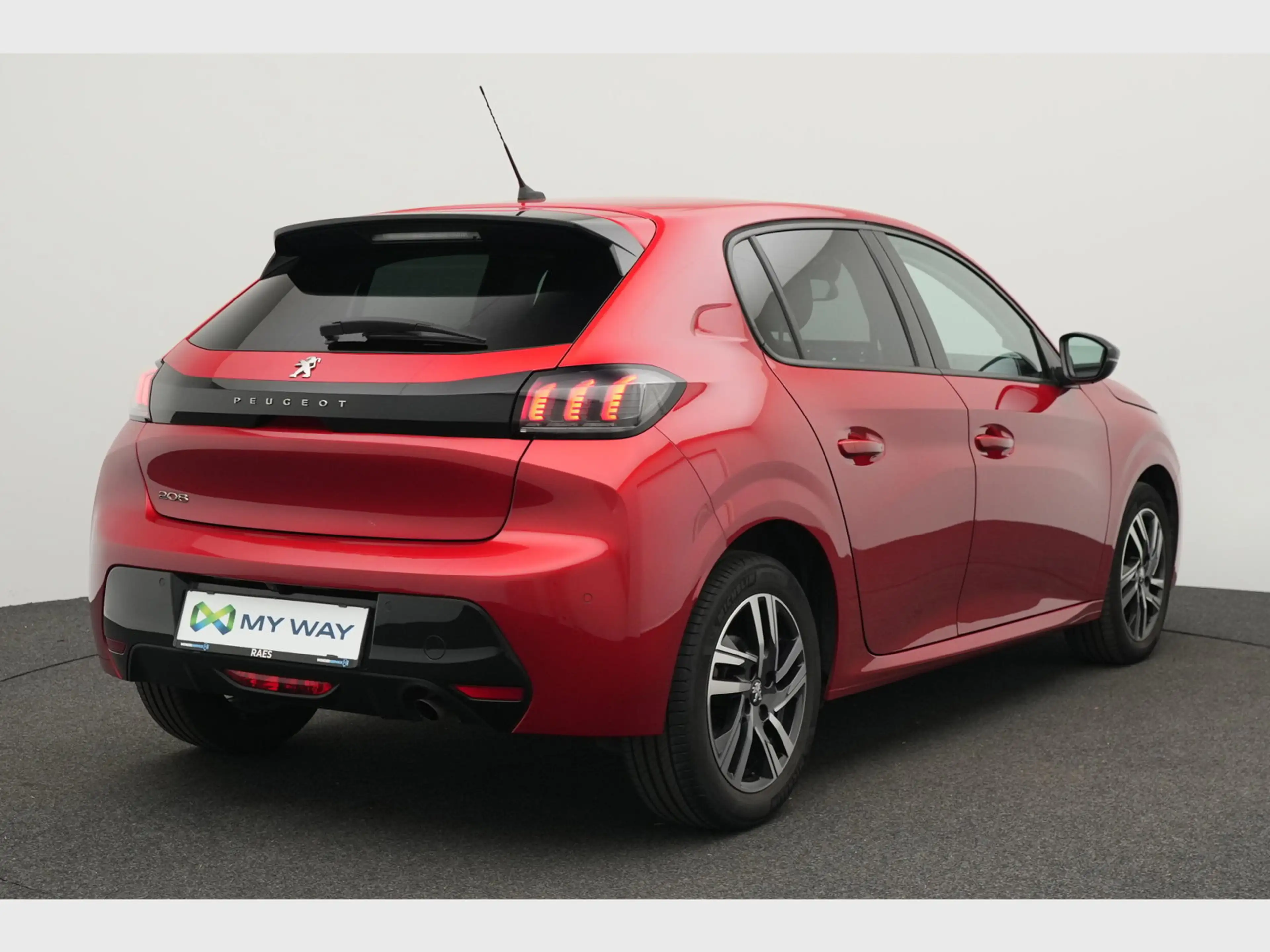 Peugeot 208 1.2i PureTech Allure Pack — photo 2