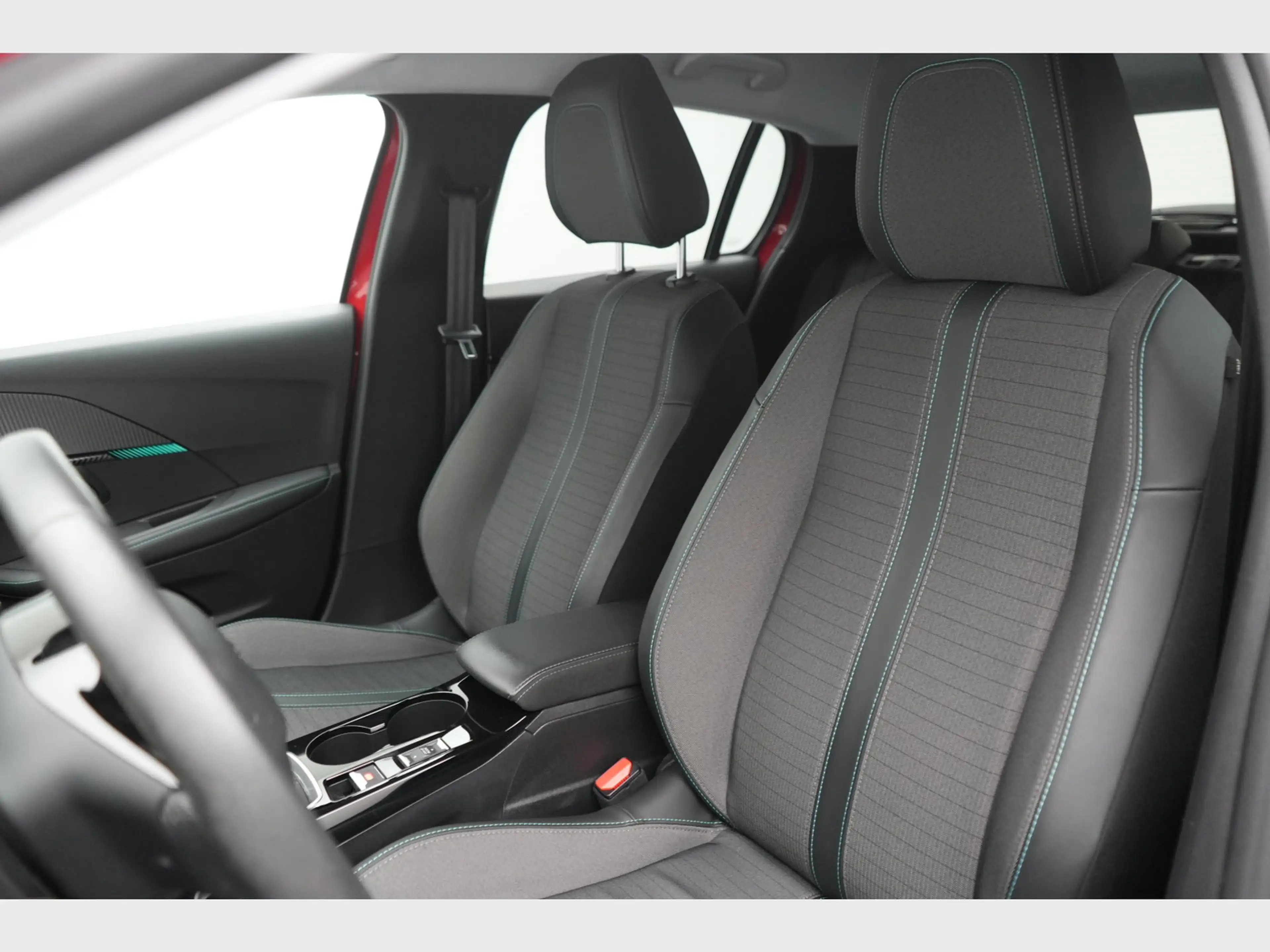 Peugeot 208 1.2i PureTech Allure Pack — photo 8