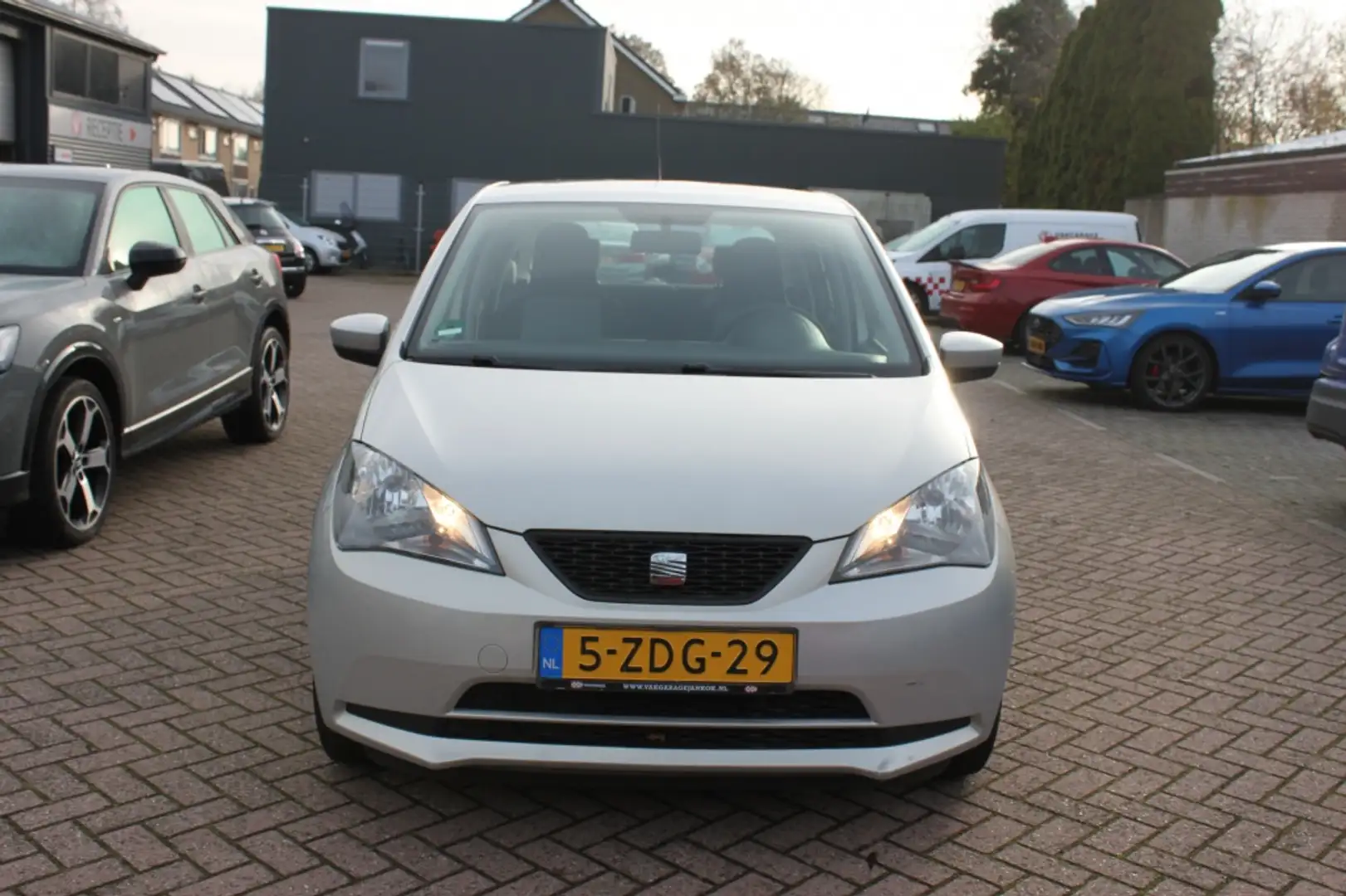 SEAT Mii 1.0 Style airco, lm velgen. Gris - 2