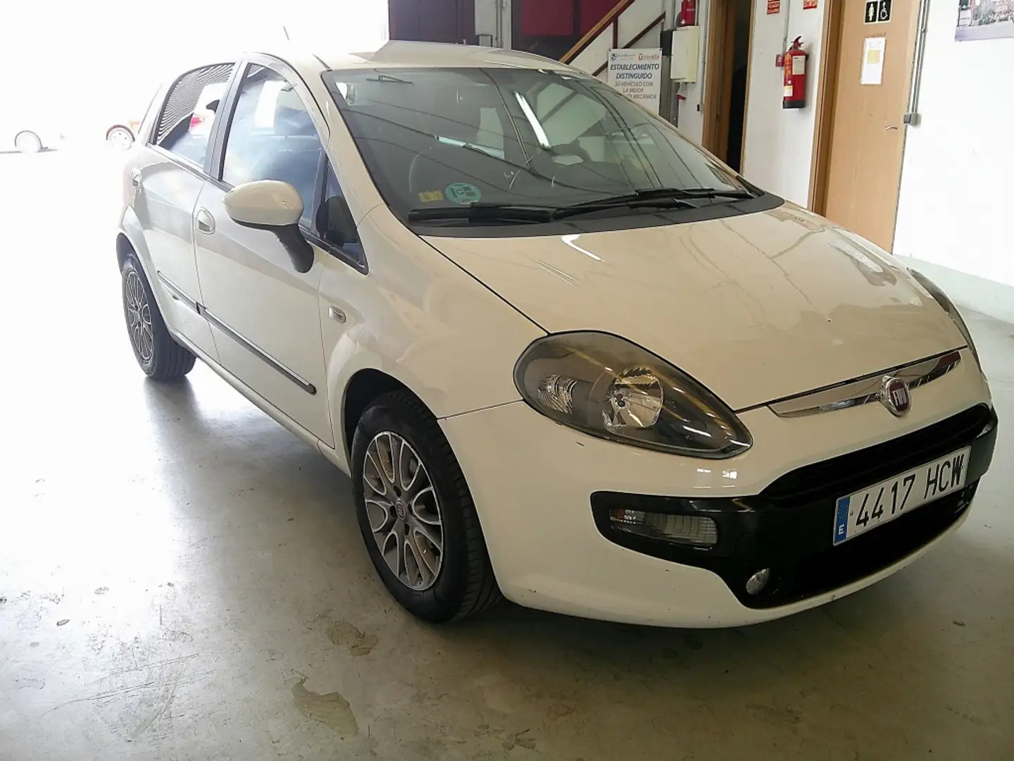 Fiat Punto Evo 1.4 Dynamic Білий - 2
