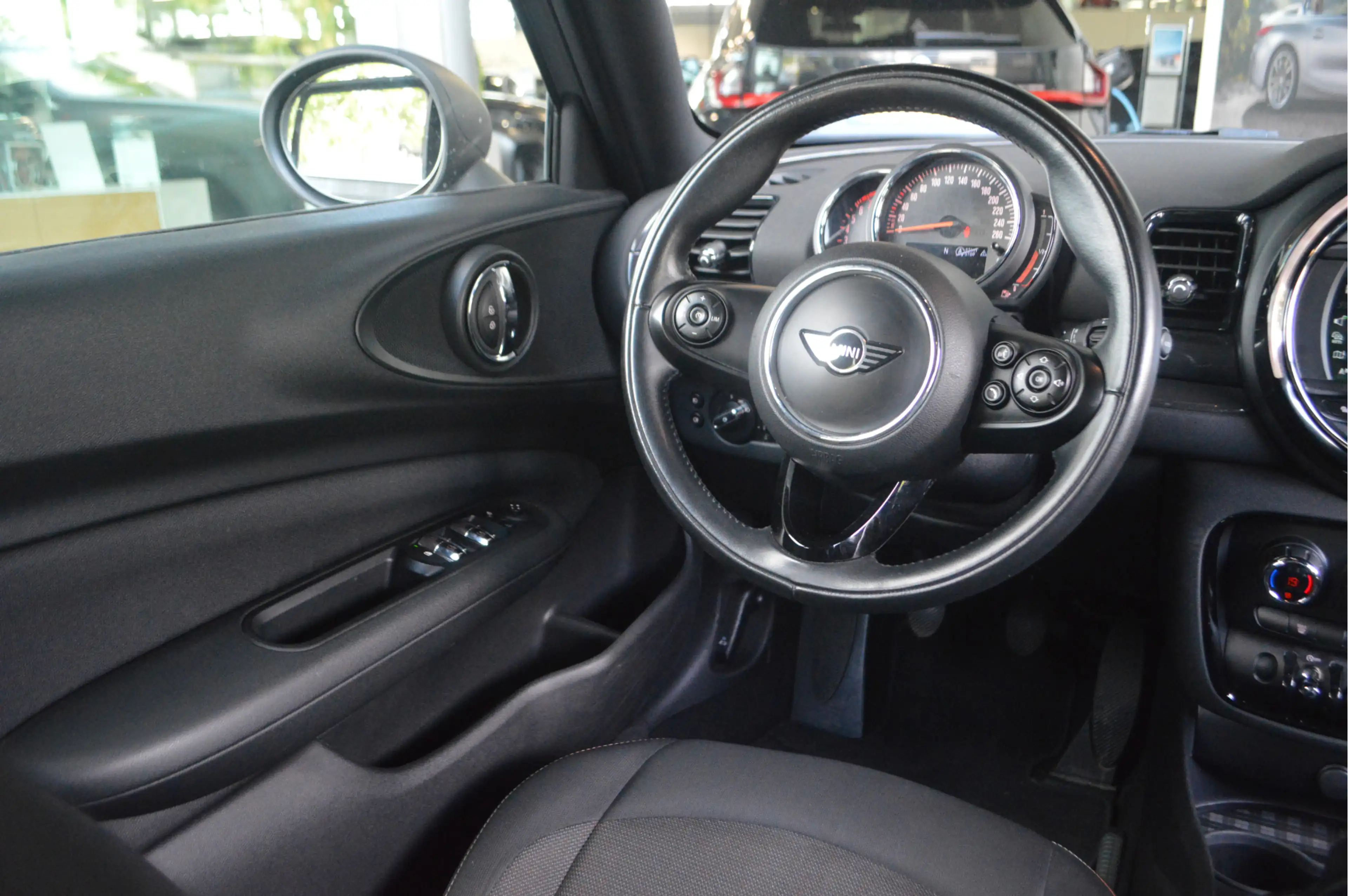 MINI One Clubman Salt / Cruise Control / PDC / Navigatie / Multifun — photo 12