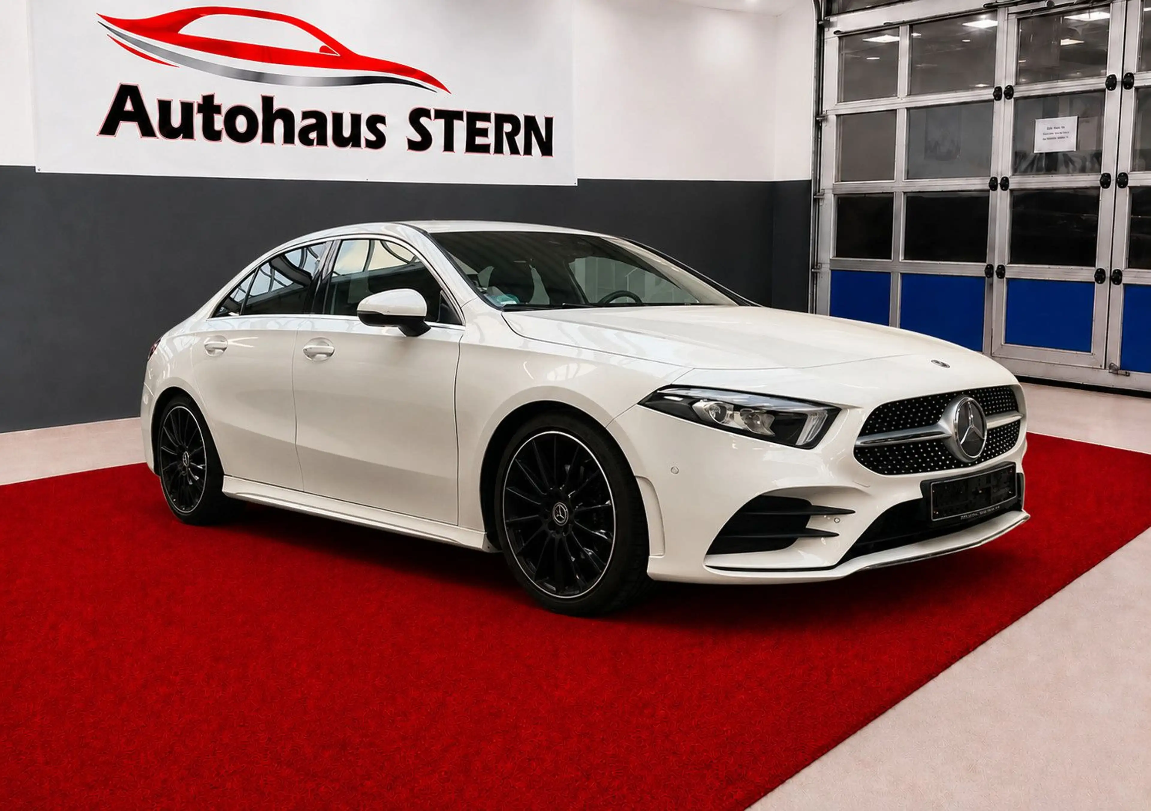 Mercedes-Benz A 200 LIMO AMG LINE *BI-INTERIOR*WIDESCREEN* — photo 2