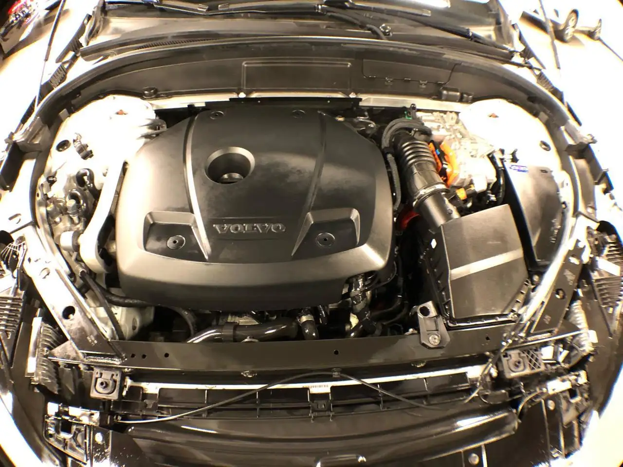 Volvo XC60 снимка Volvo XC60