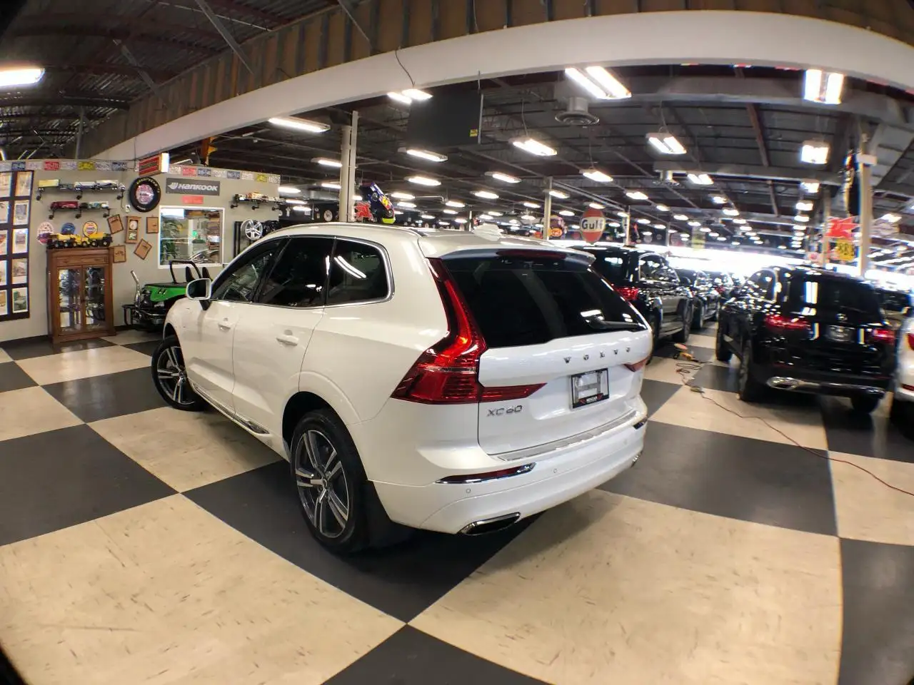 Volvo XC60 снимка Volvo XC60
