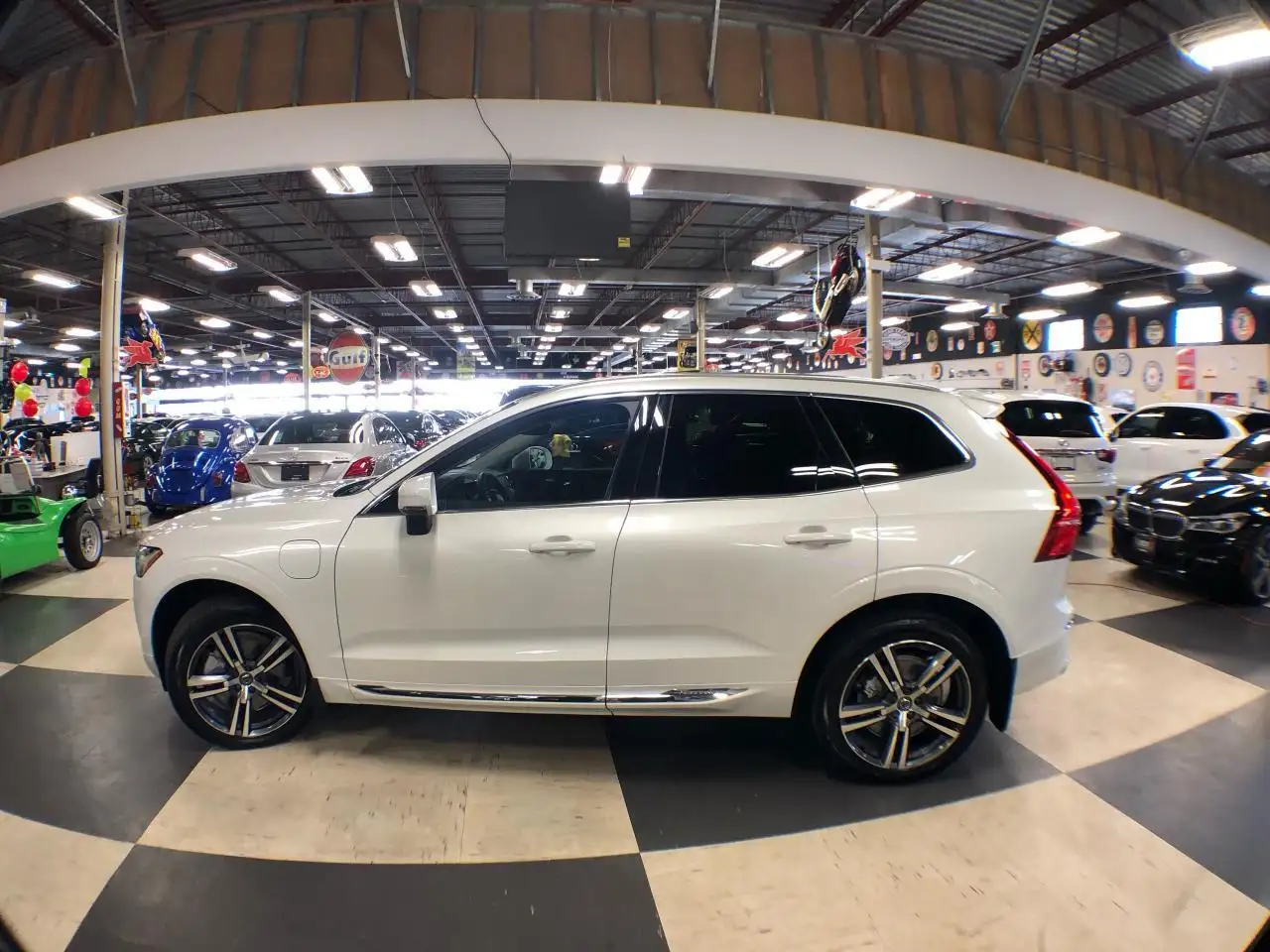 Volvo XC60 снимка Volvo XC60