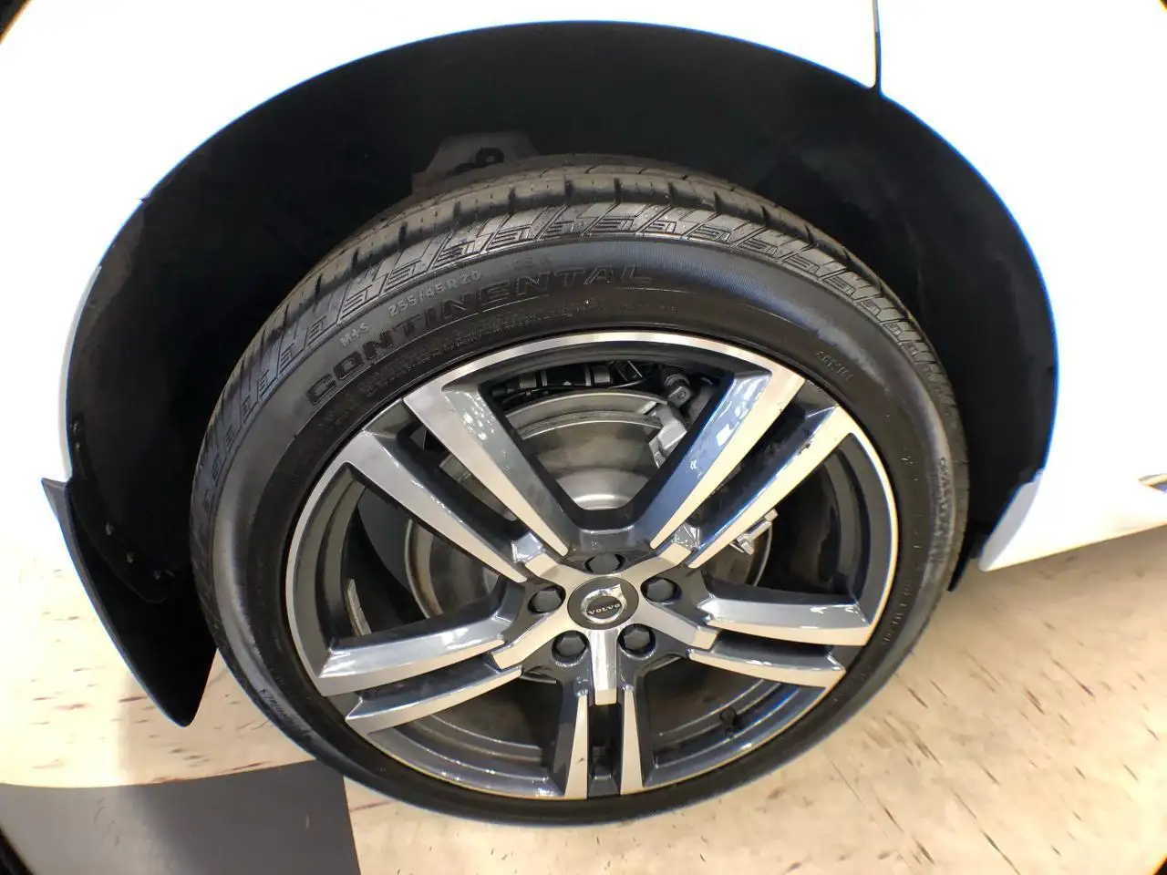 Volvo XC60 снимка Volvo XC60