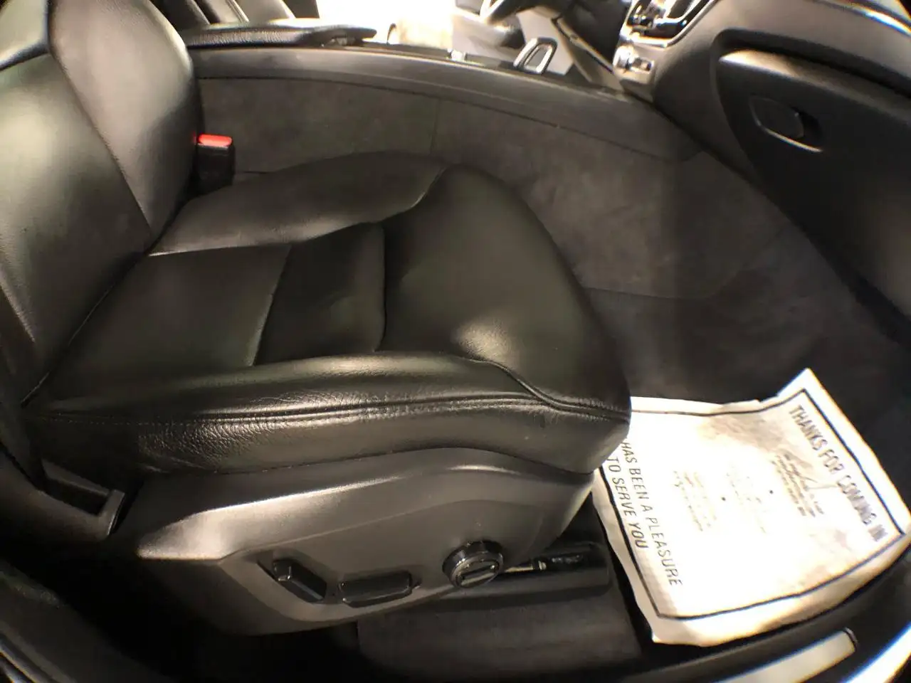 Volvo XC60 снимка Volvo XC60