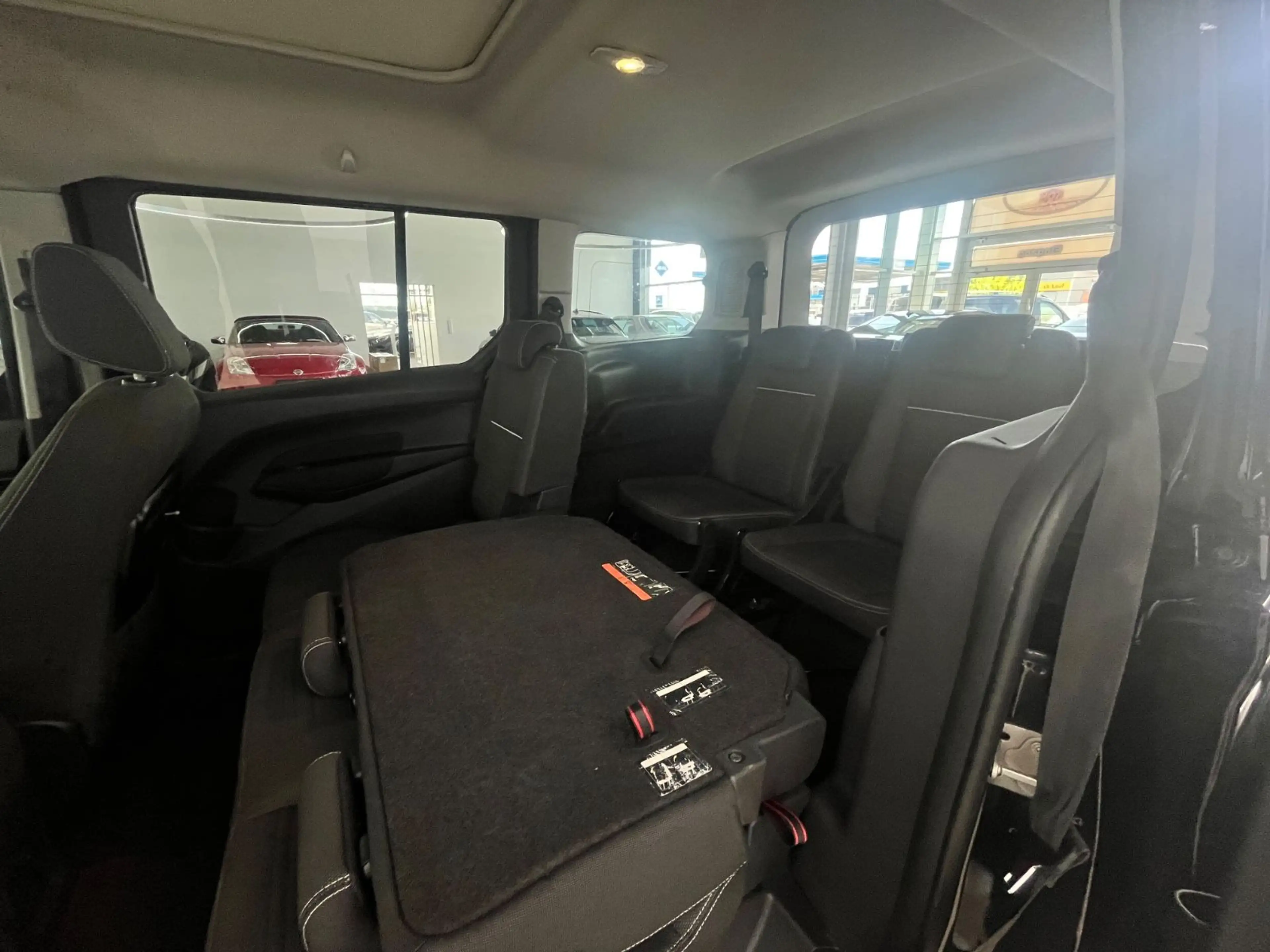 Ford Grand Tourneo Connect Titanium 7 SITZE PANO RFK — photo 14
